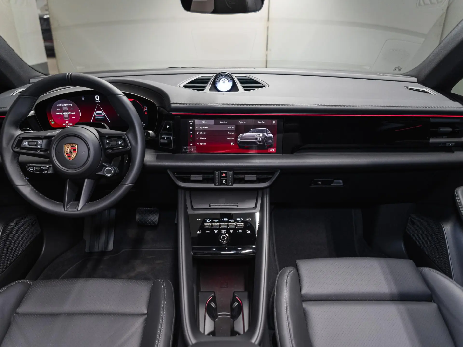 Macan 4 100 kWh