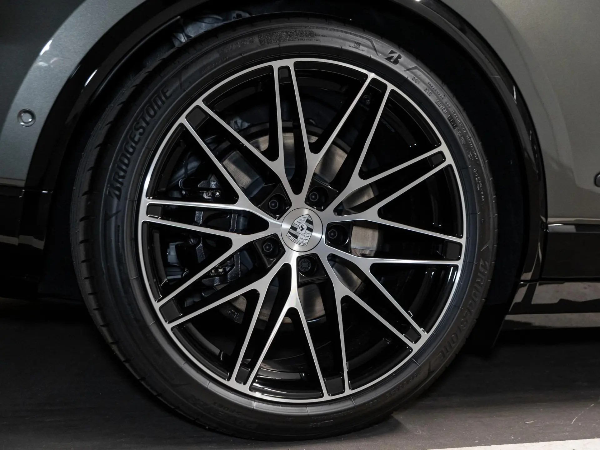 Macan 4 100 kWh