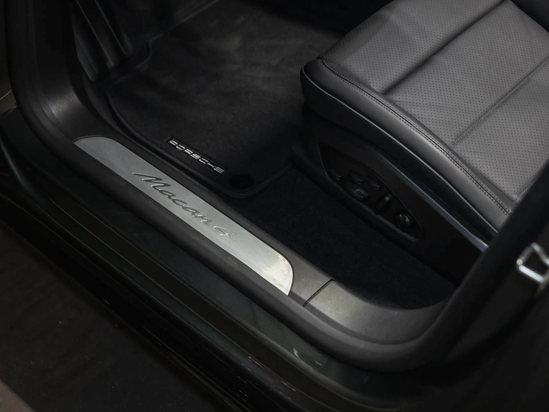 Macan 4 100 kWh