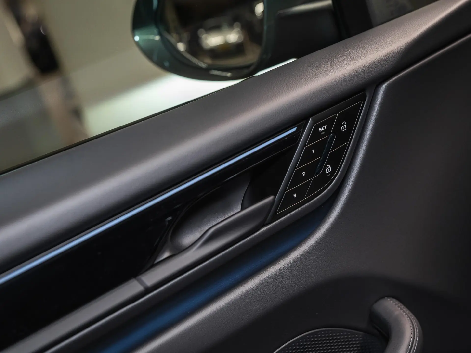 Macan 4 100 kWh