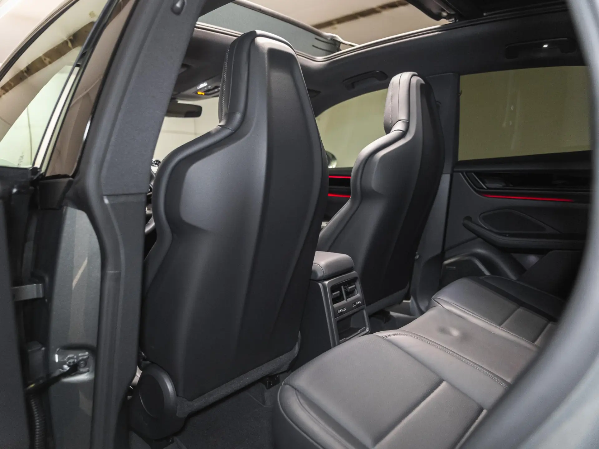 Macan 4 100 kWh