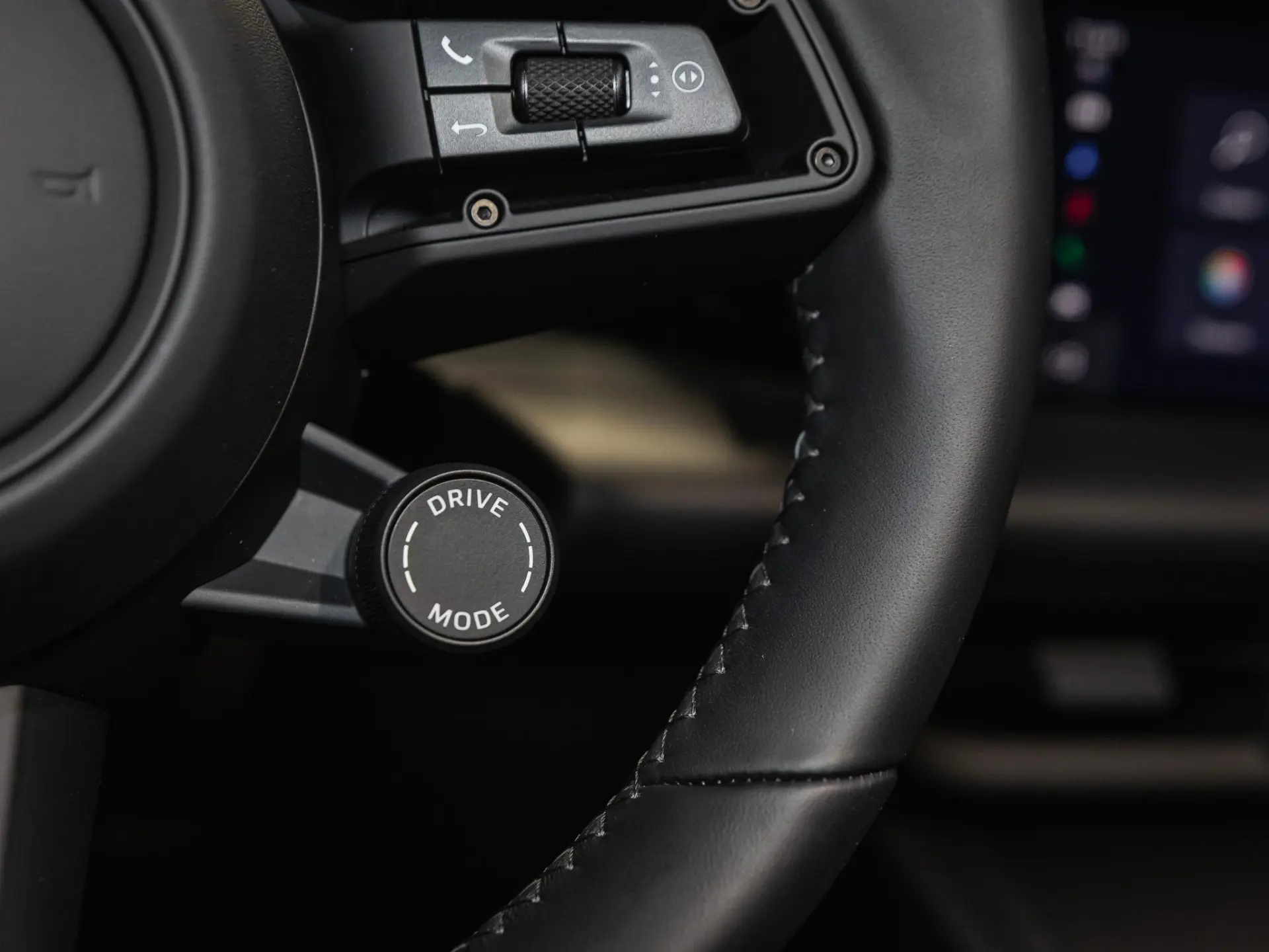 Macan 4 100 kWh