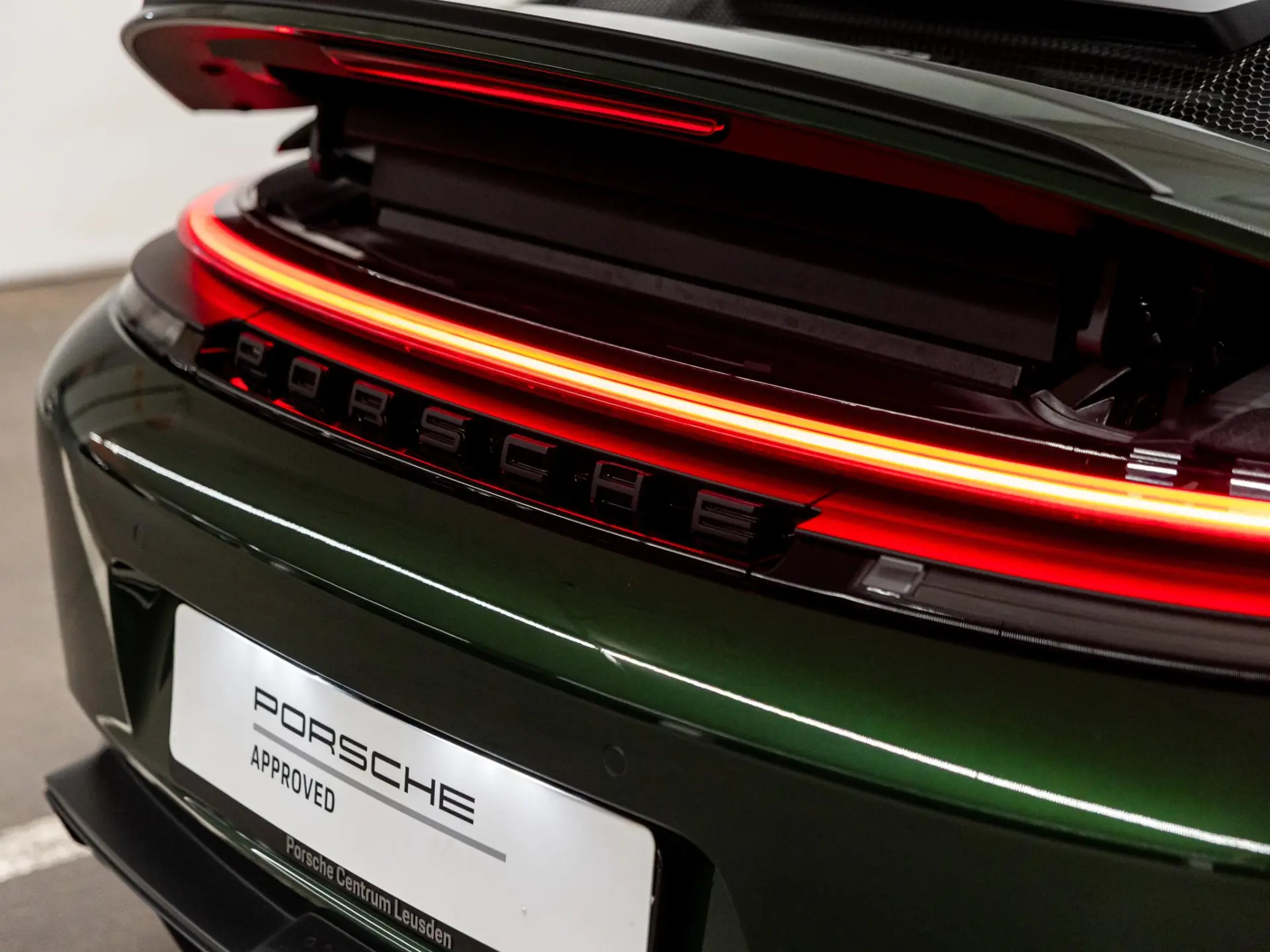911 4.0 GT3 Touring