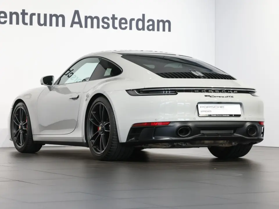 Porsche 911 Carrera GTS