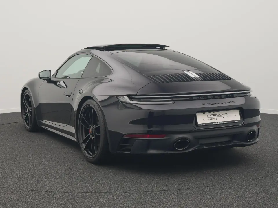 Porsche 911 Carrera 4 GTS