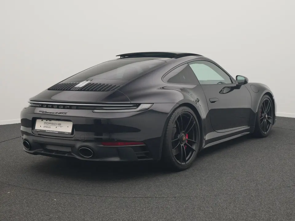 911 Carrera 4 GTS