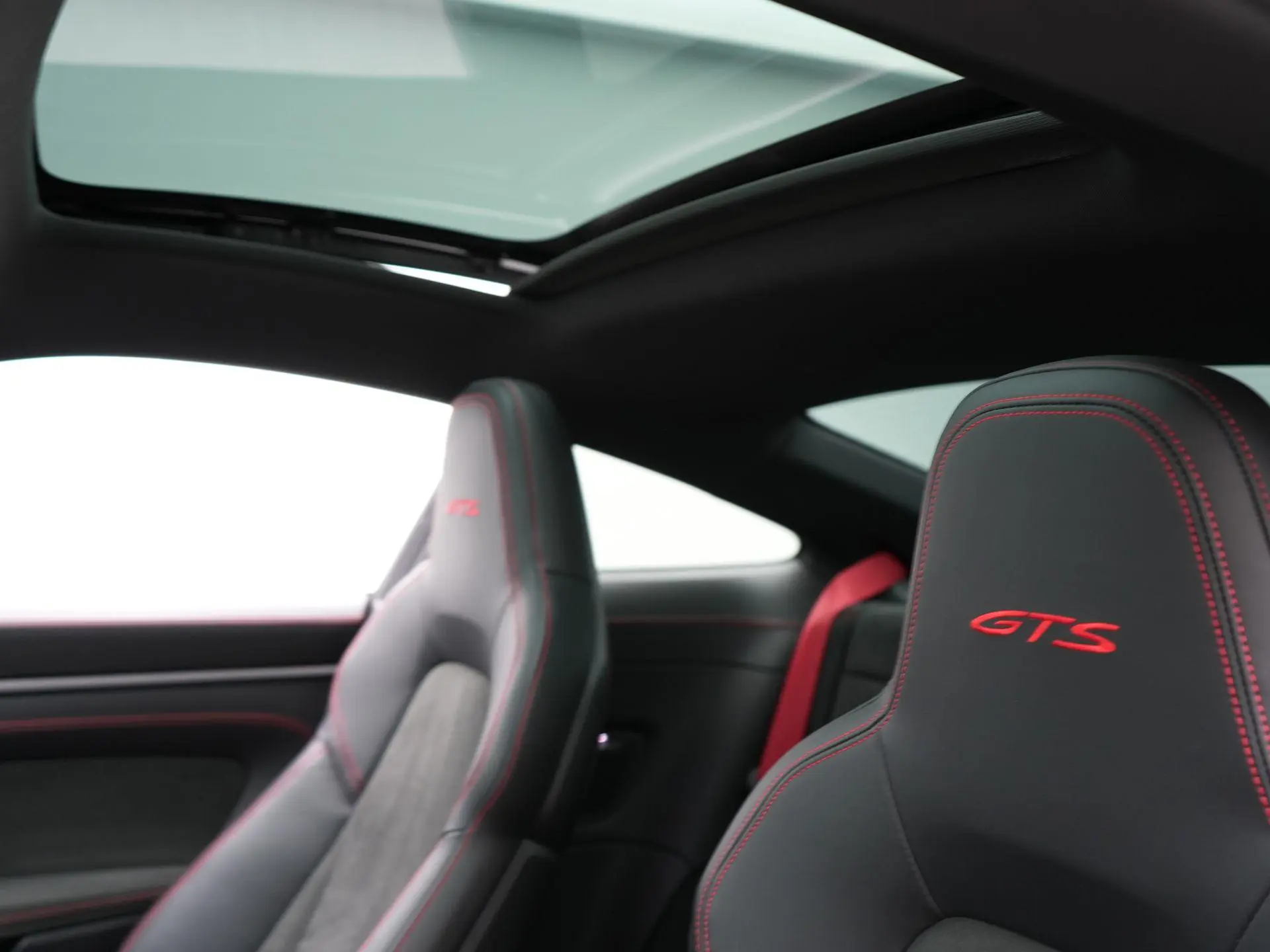 911 Carrera 4 GTS