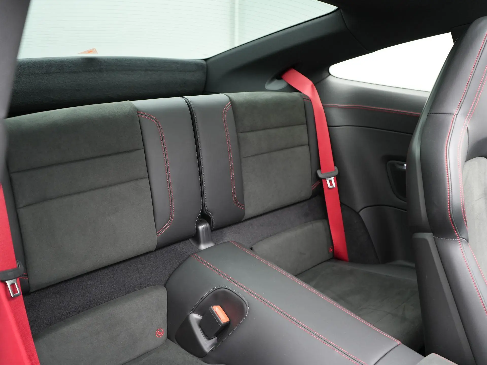 911 Carrera 4 GTS