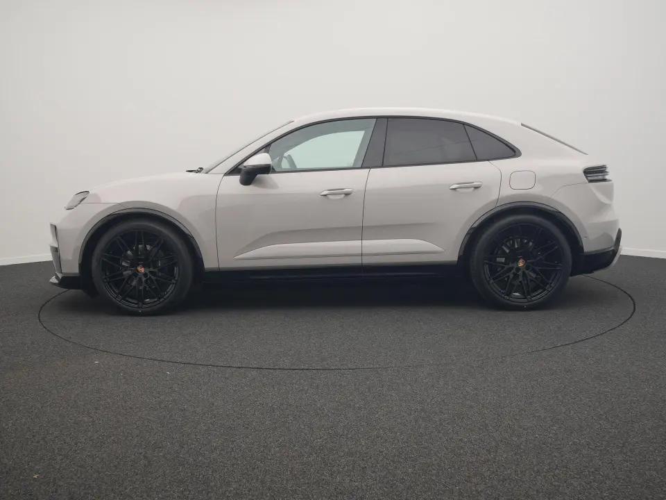 Porsche Macan 4