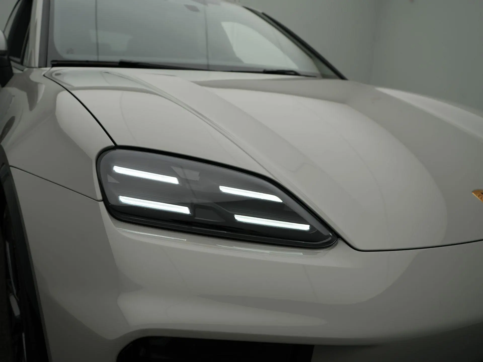 Macan 4