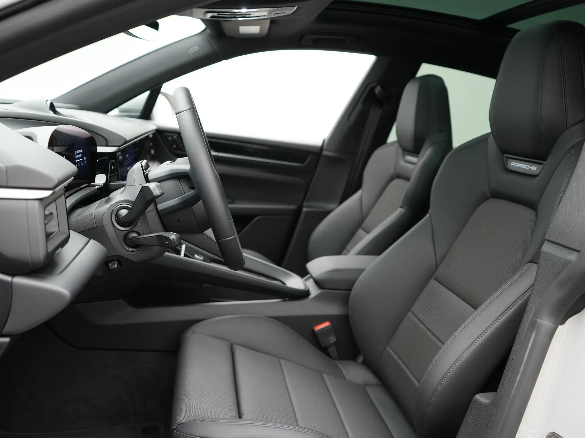 Macan 4