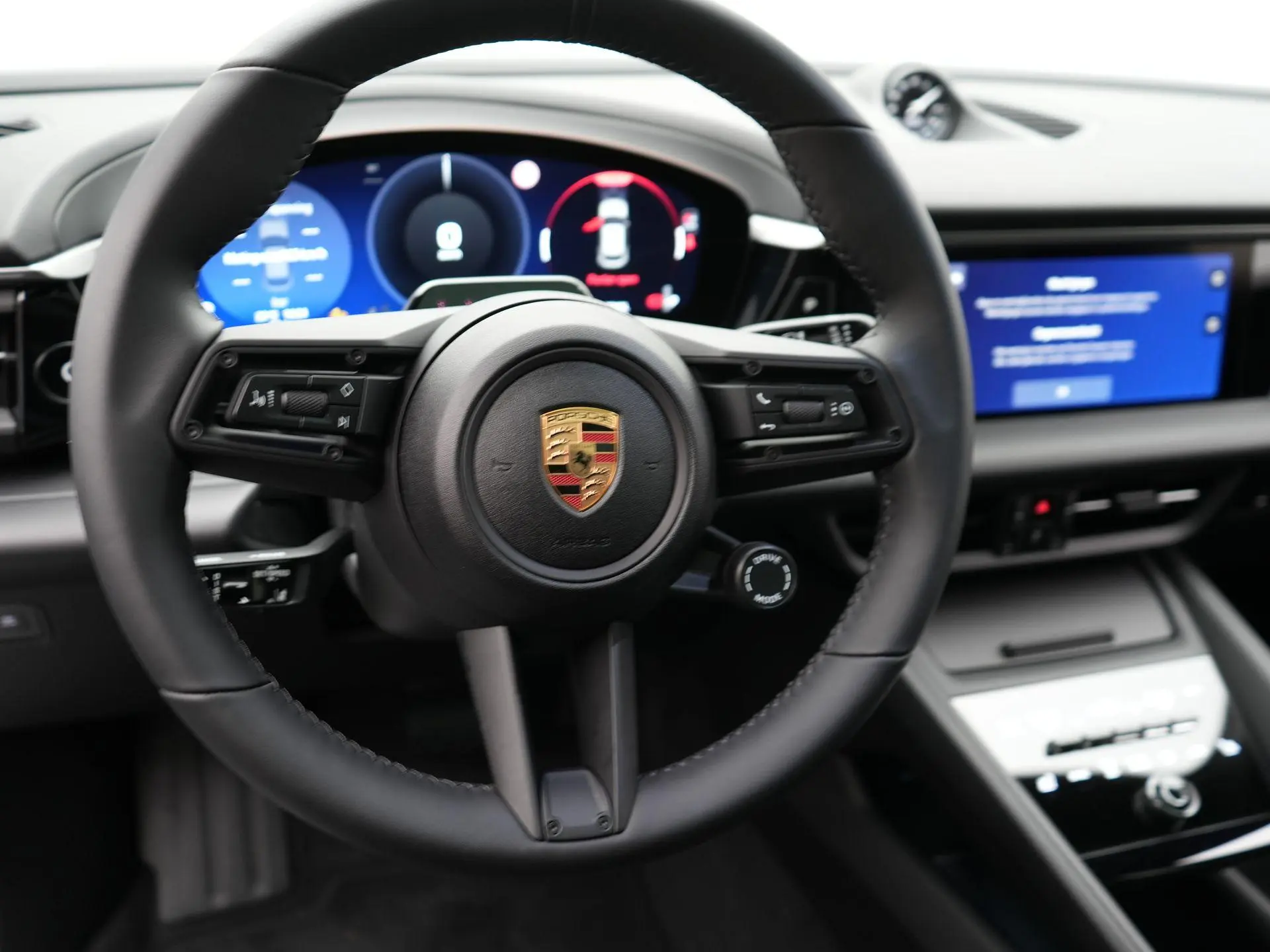 Macan 4