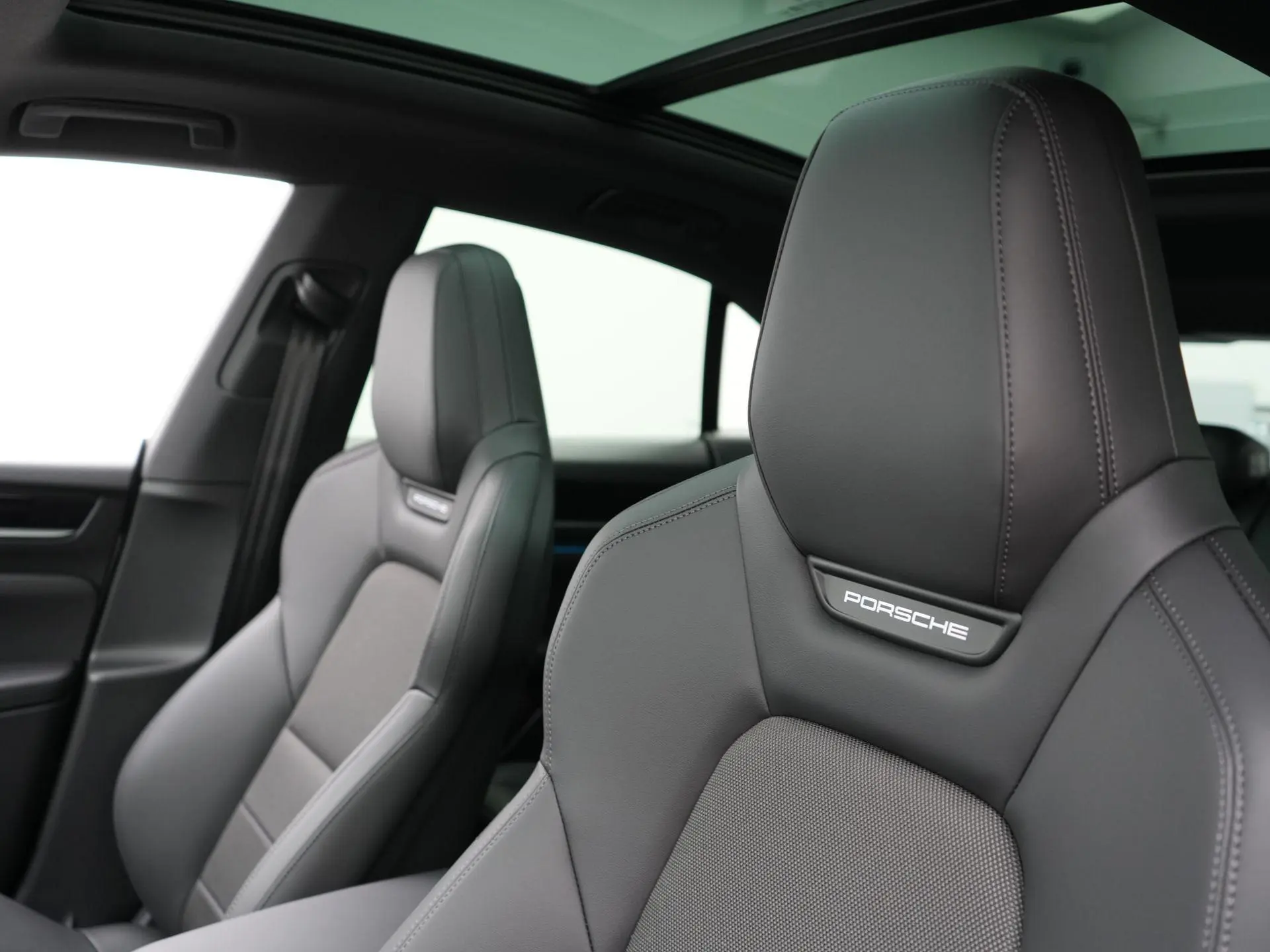 Macan 4