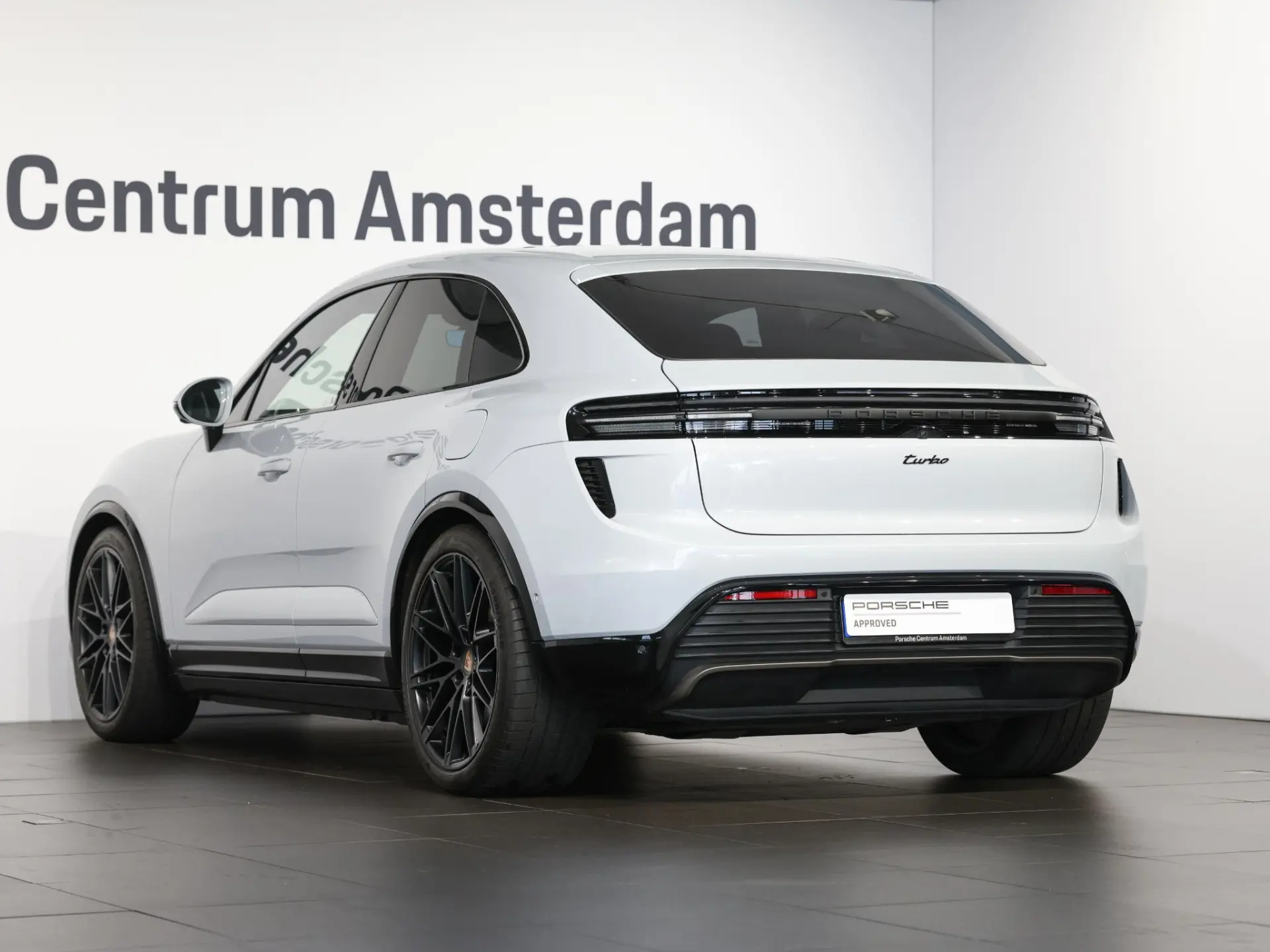 Macan Turbo