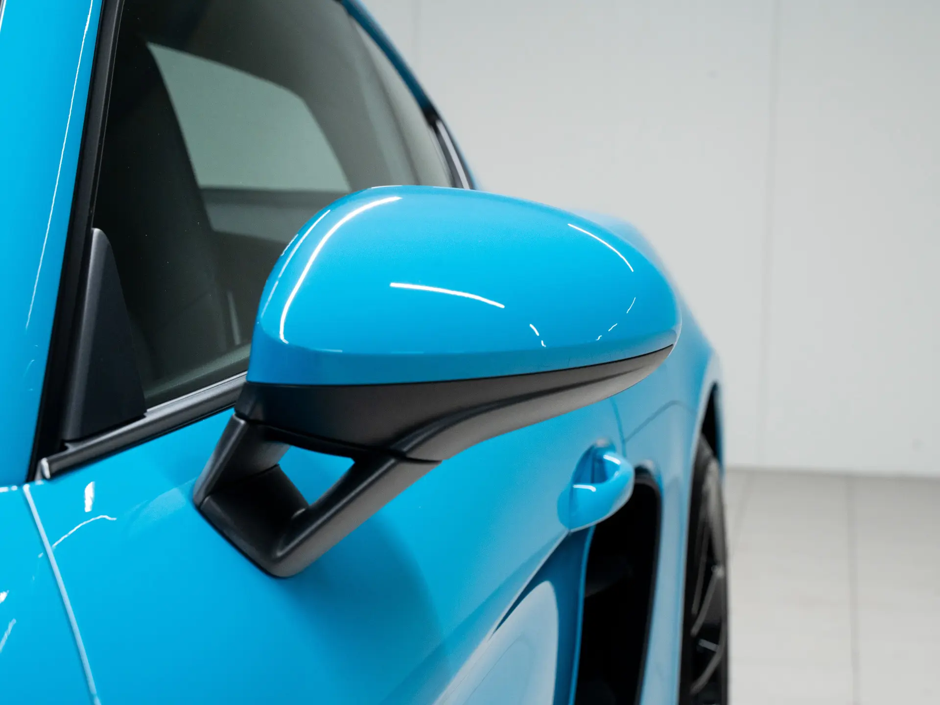 718 Cayman 