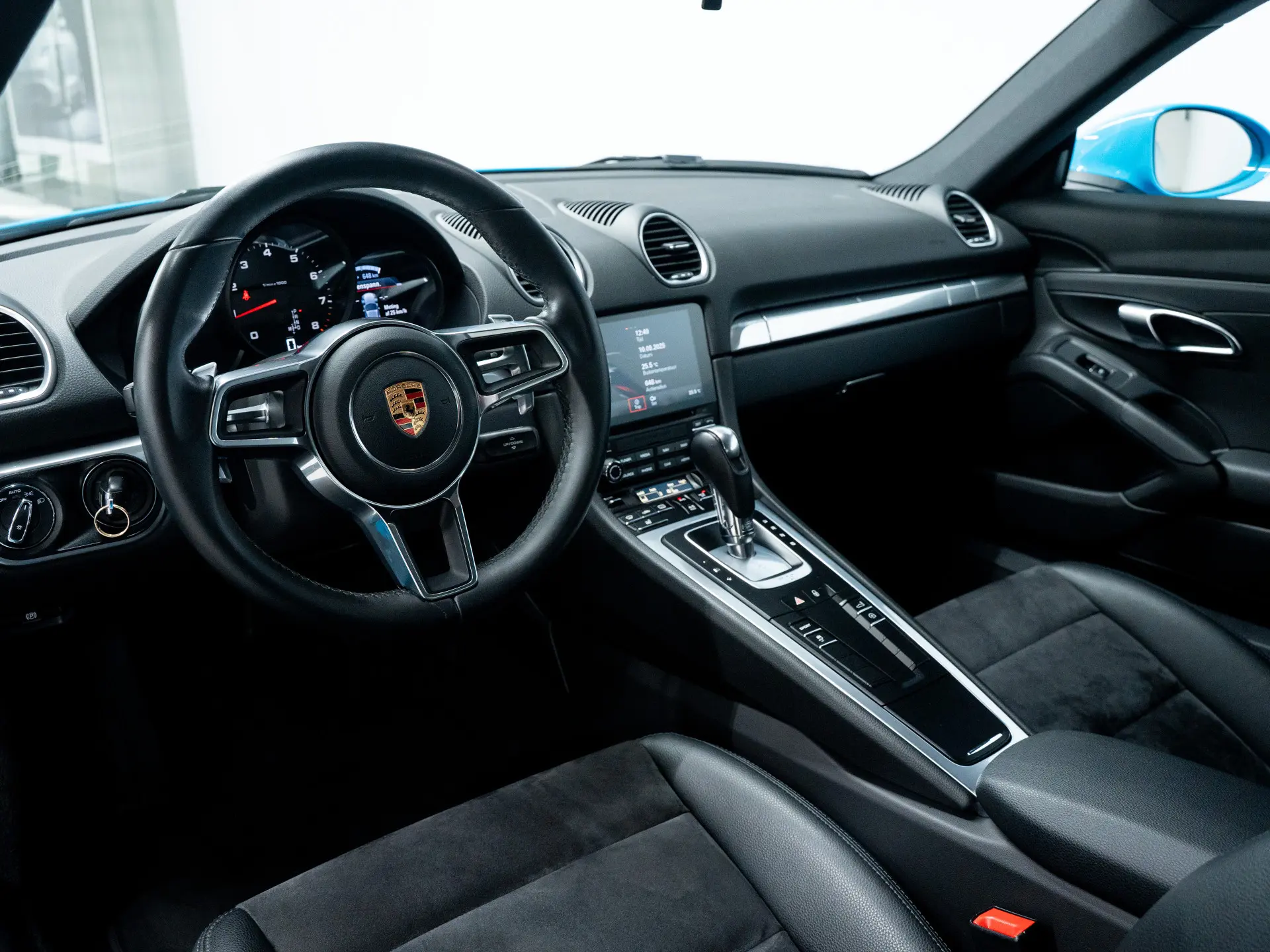 718 Cayman 