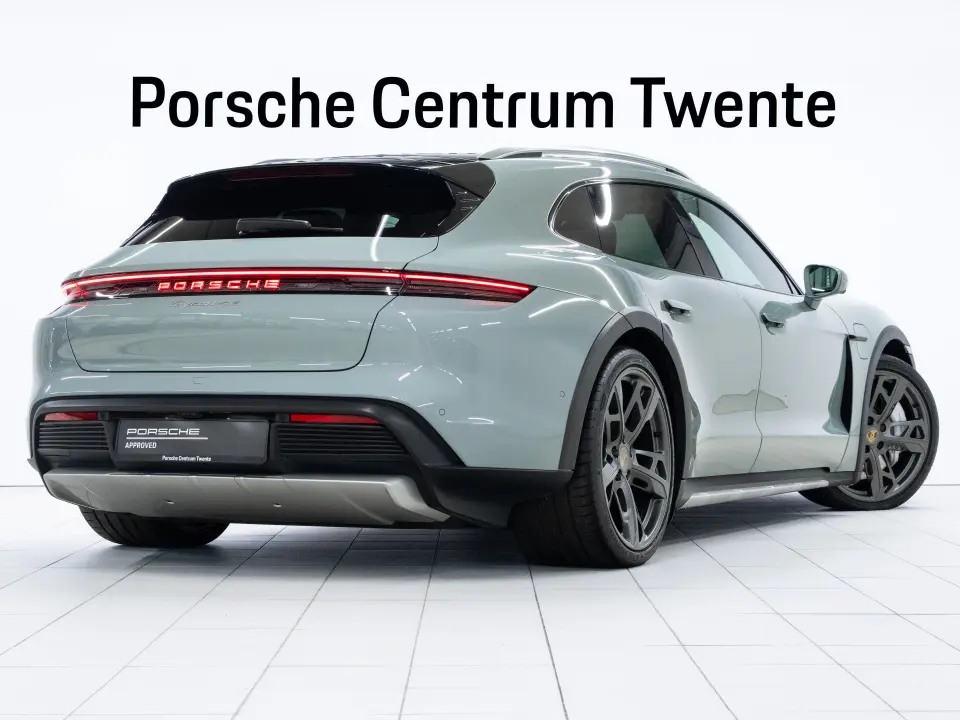 Porsche Taycan 4S Cross Turismo