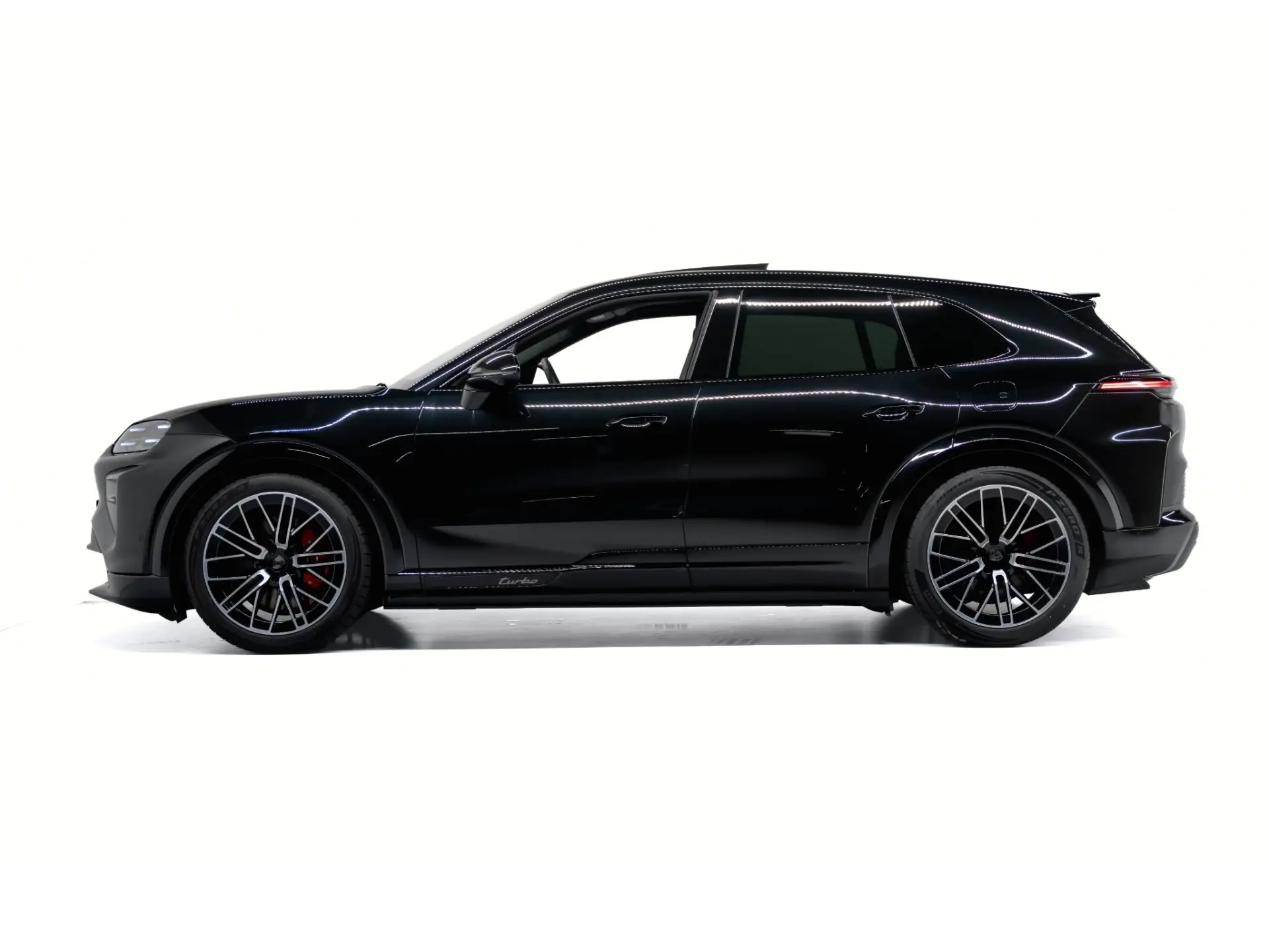 Cayenne Turbo Electric