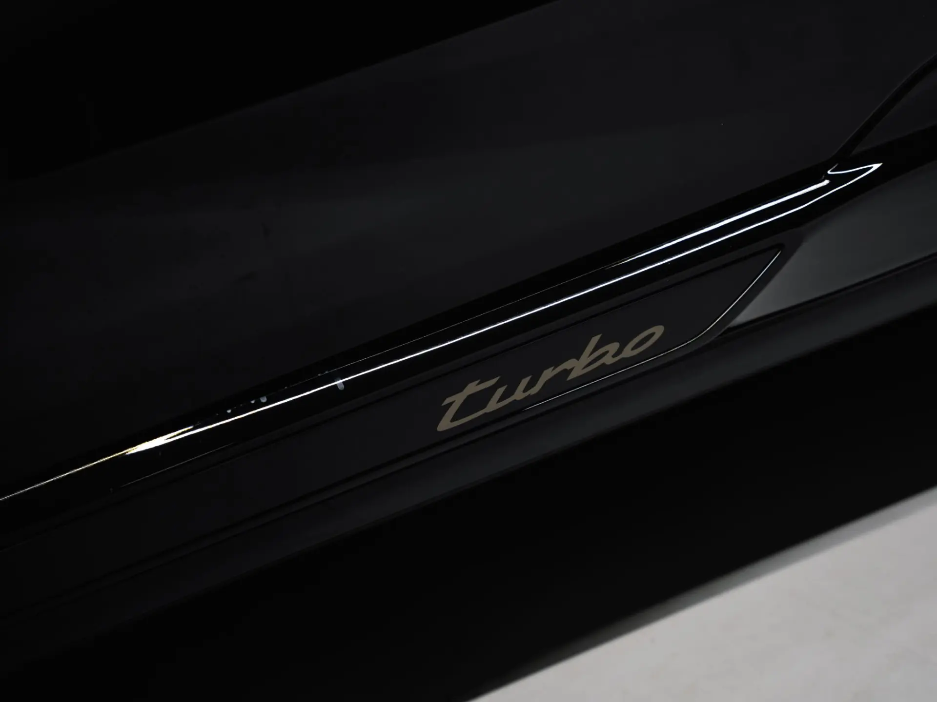 Cayenne Turbo Electric