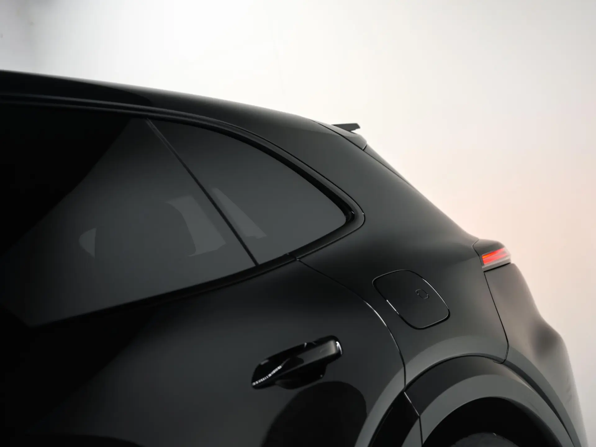 Cayenne Turbo Electric