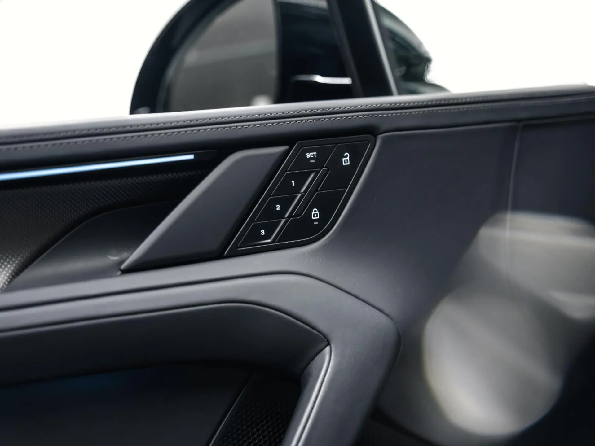 Cayenne Turbo Electric