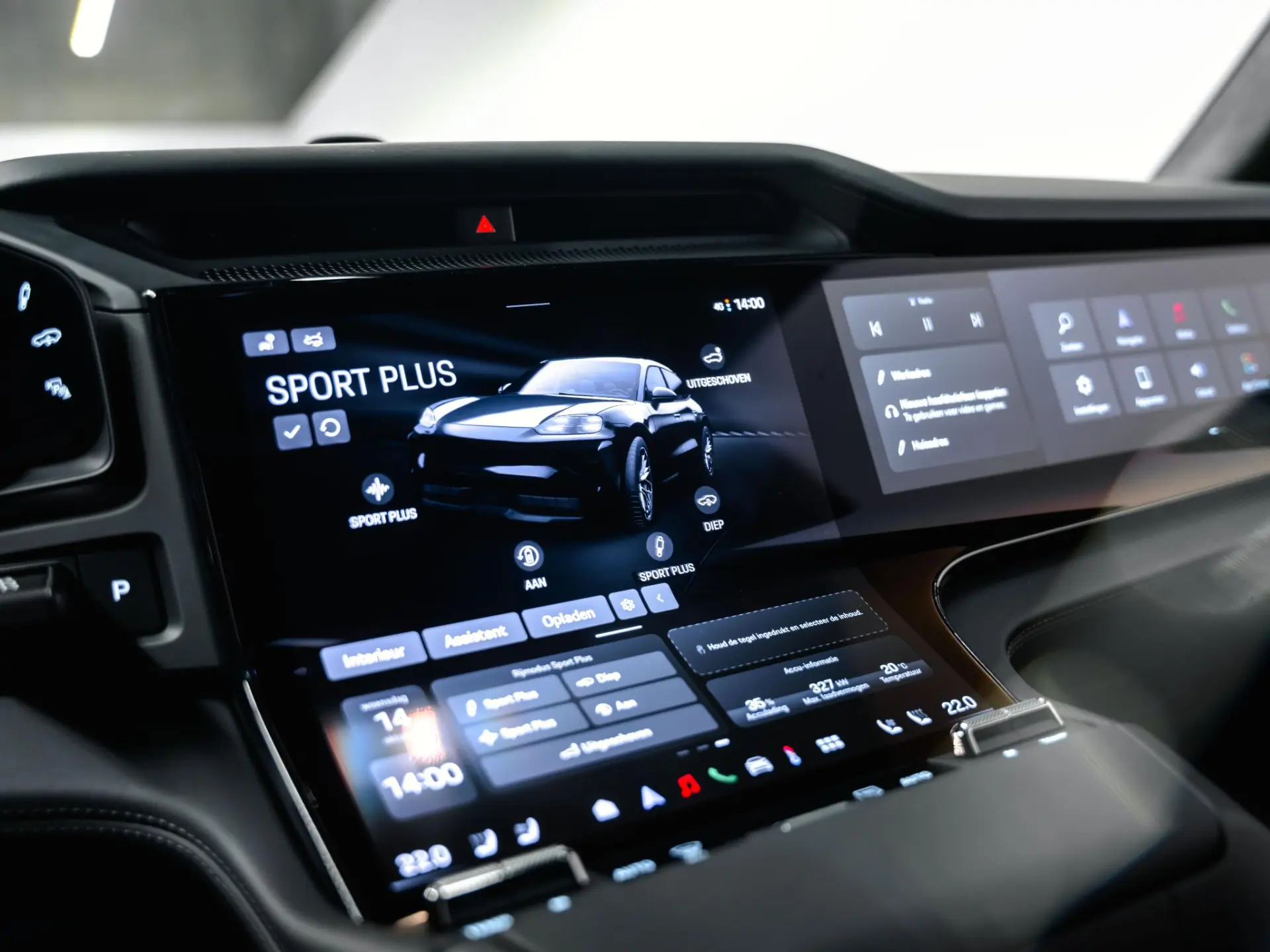 Cayenne Turbo Electric