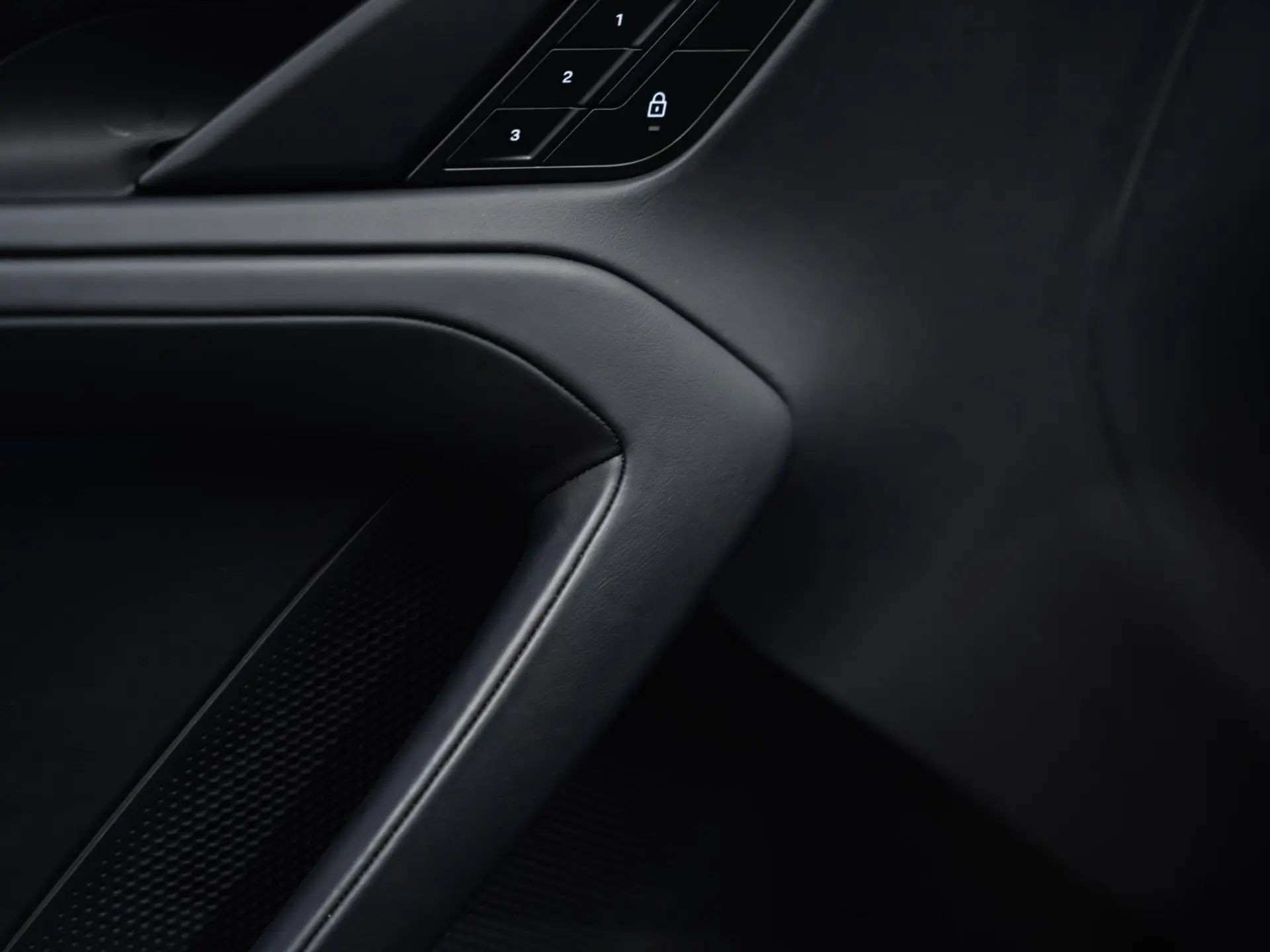 Cayenne Turbo Electric