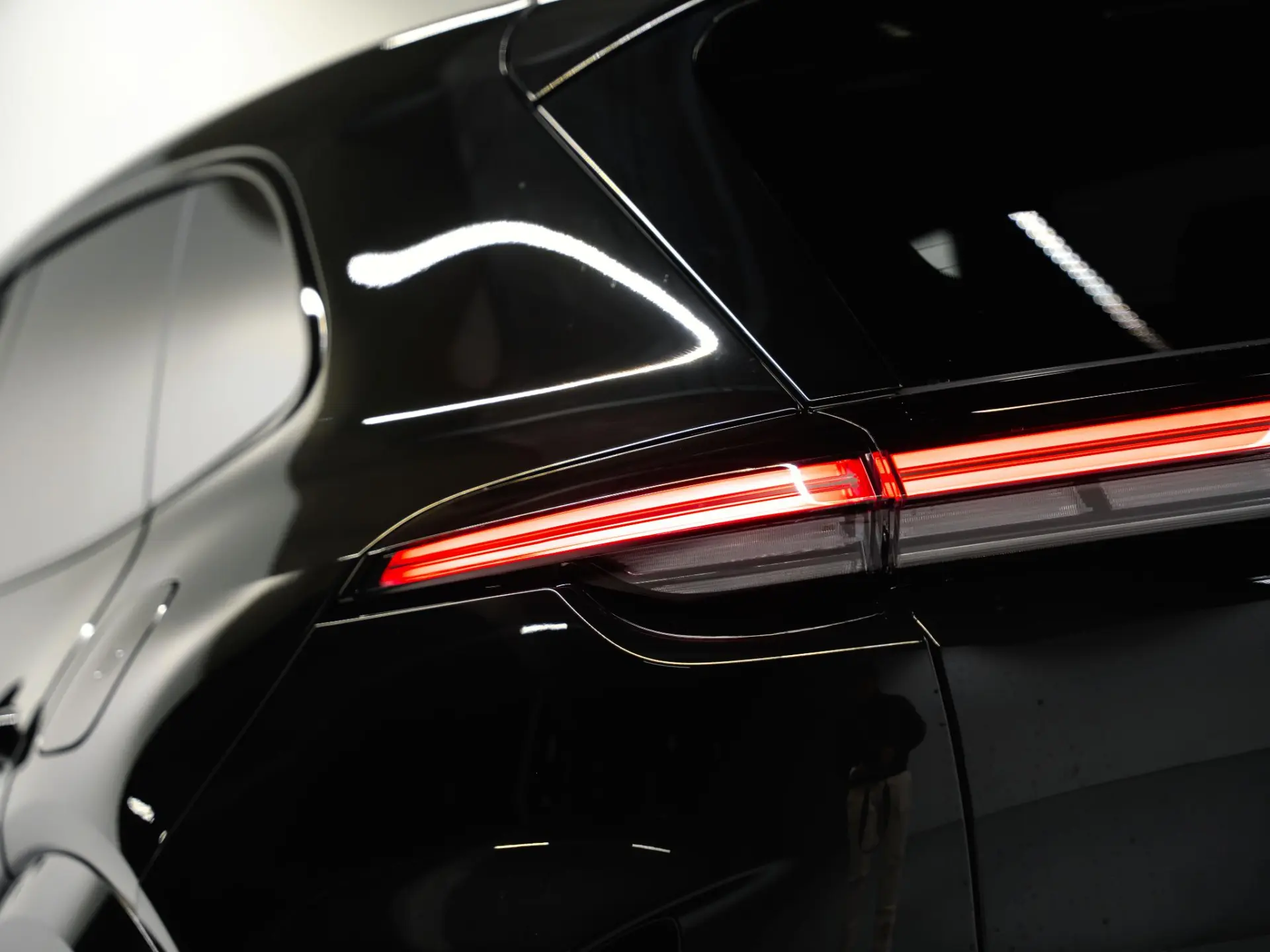 Cayenne Turbo Electric