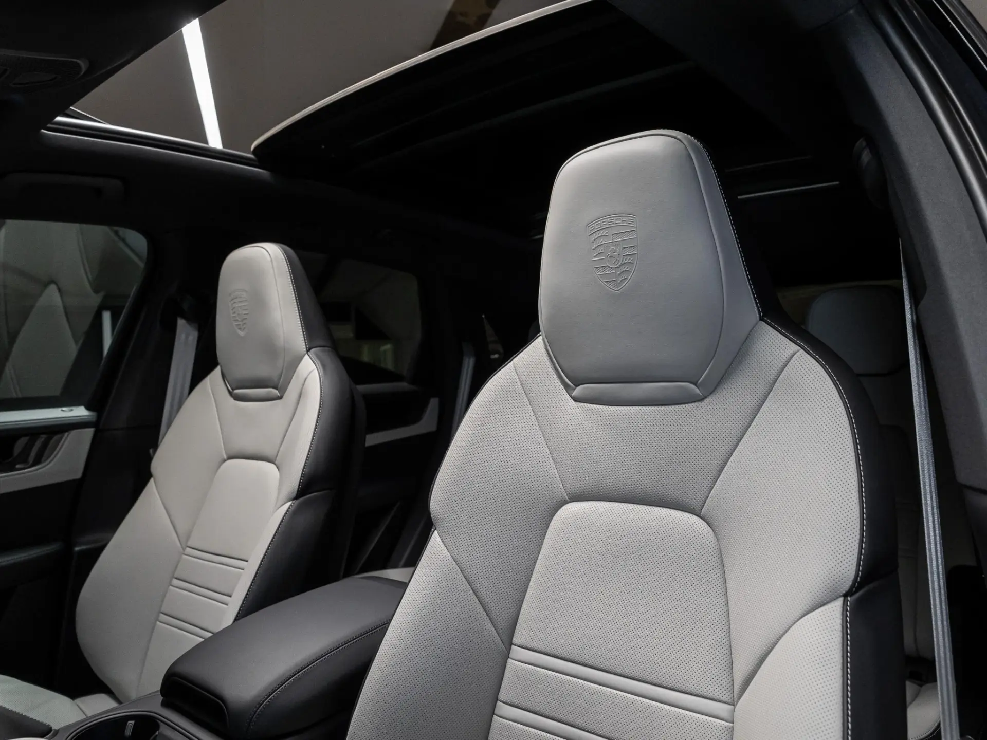Cayenne 3.0 E-Hybrid Black Edition