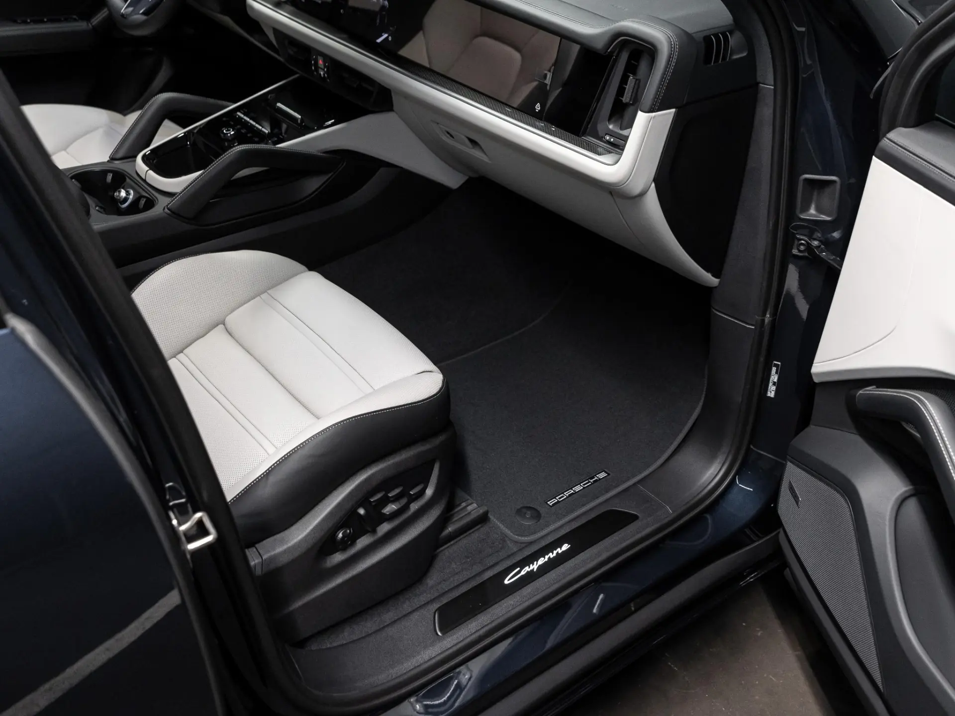 Cayenne 3.0 E-Hybrid Black Edition