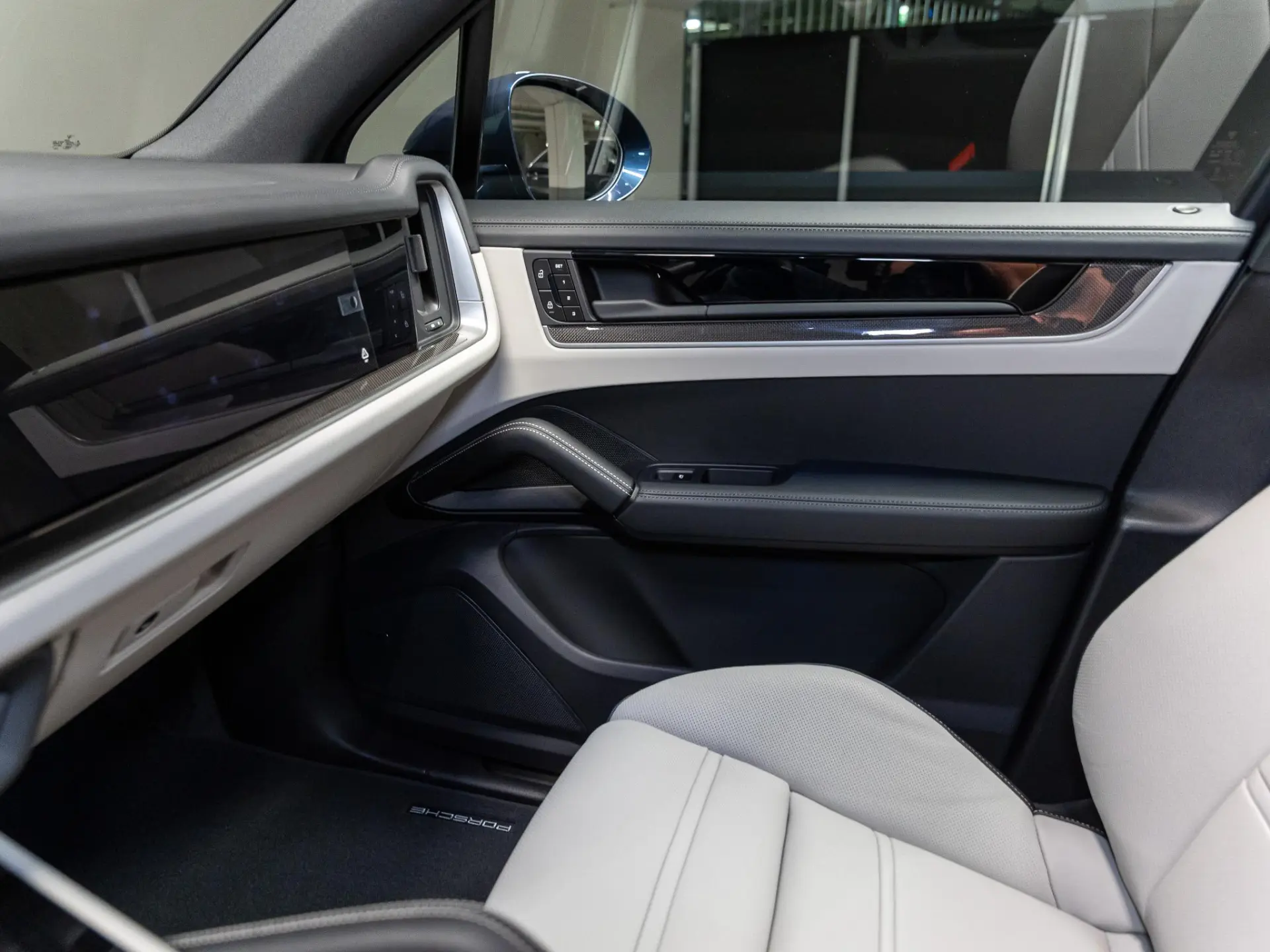 Cayenne 3.0 E-Hybrid Black Edition