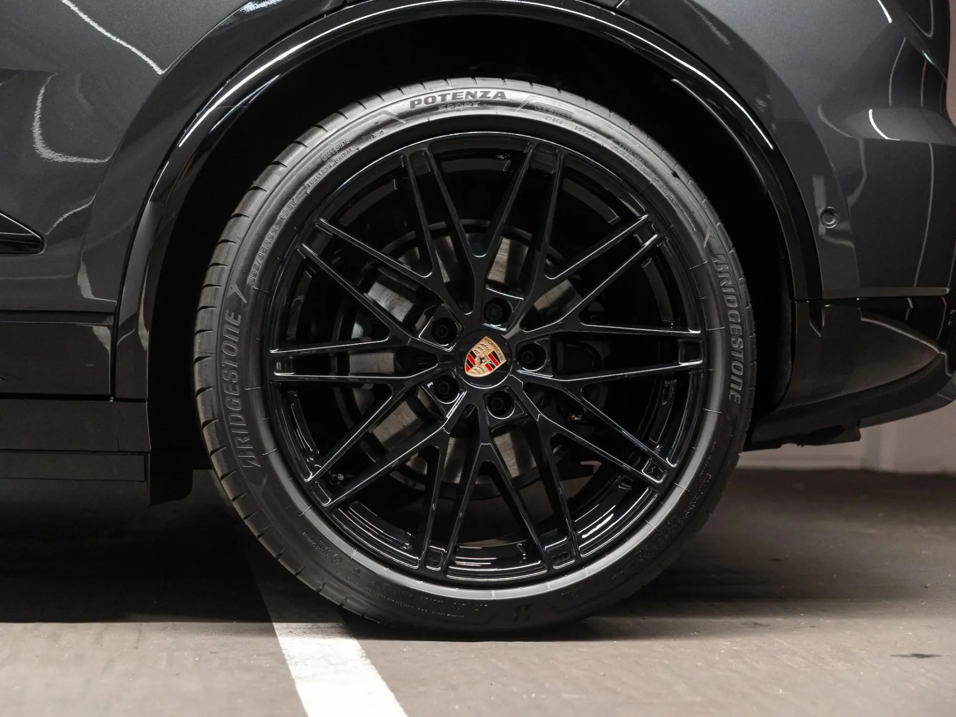Macan 4 100 kWh