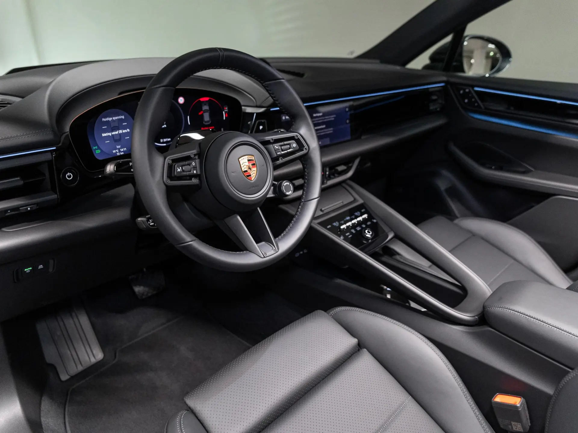 Macan 4 100 kWh