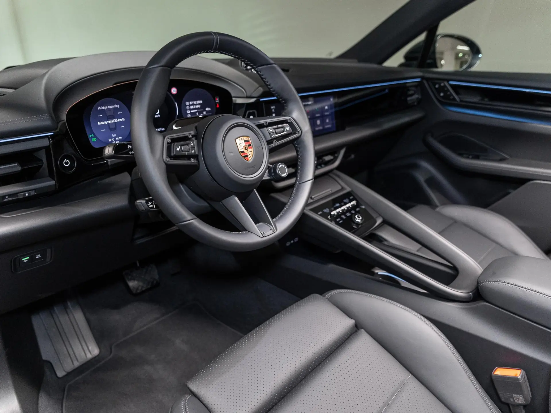 Macan 4 100 kWh