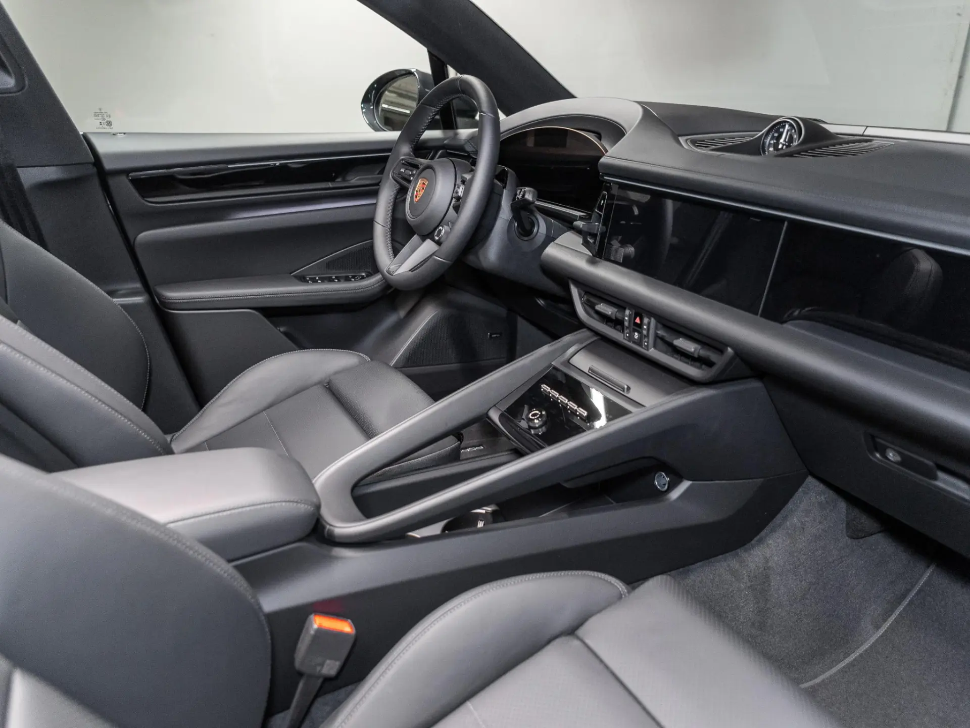 Macan 4 100 kWh
