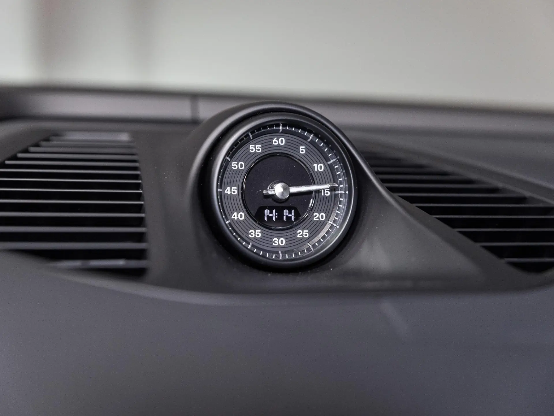 Macan 4 100 kWh