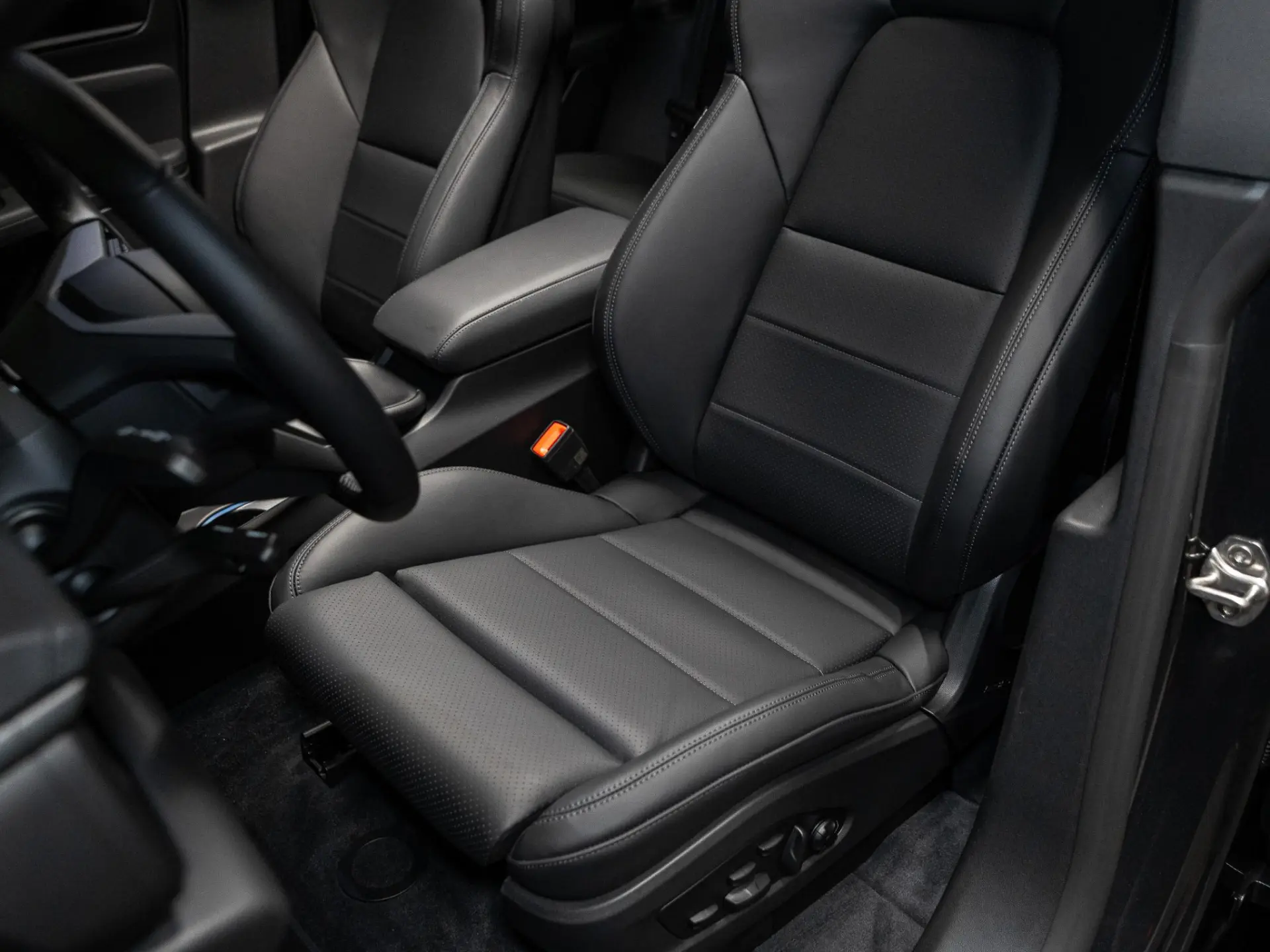 Macan 4 100 kWh