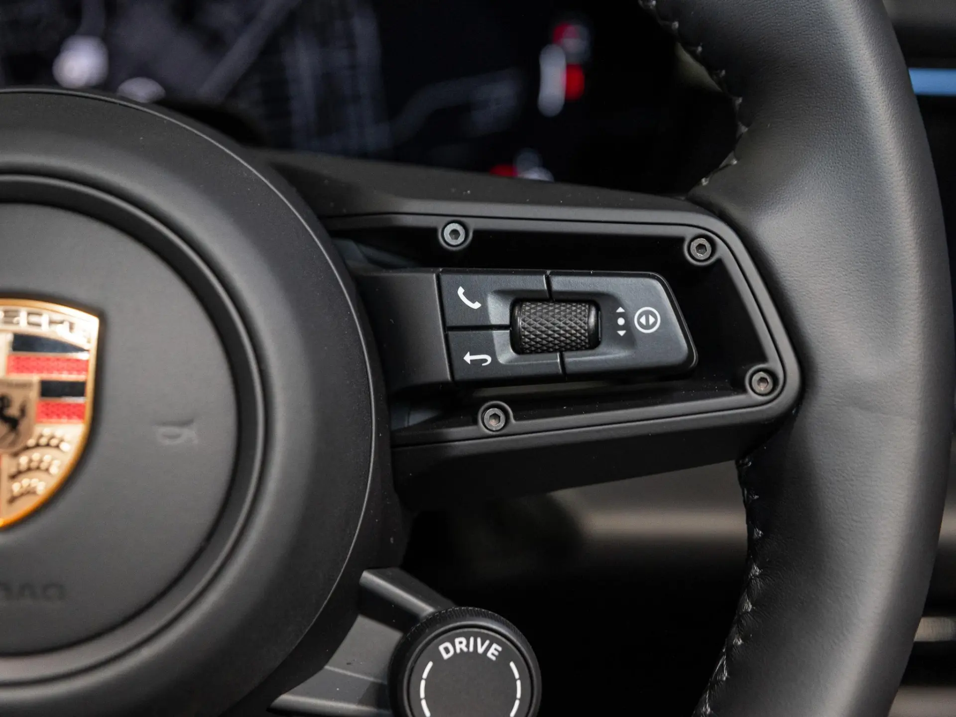 Macan 4 100 kWh