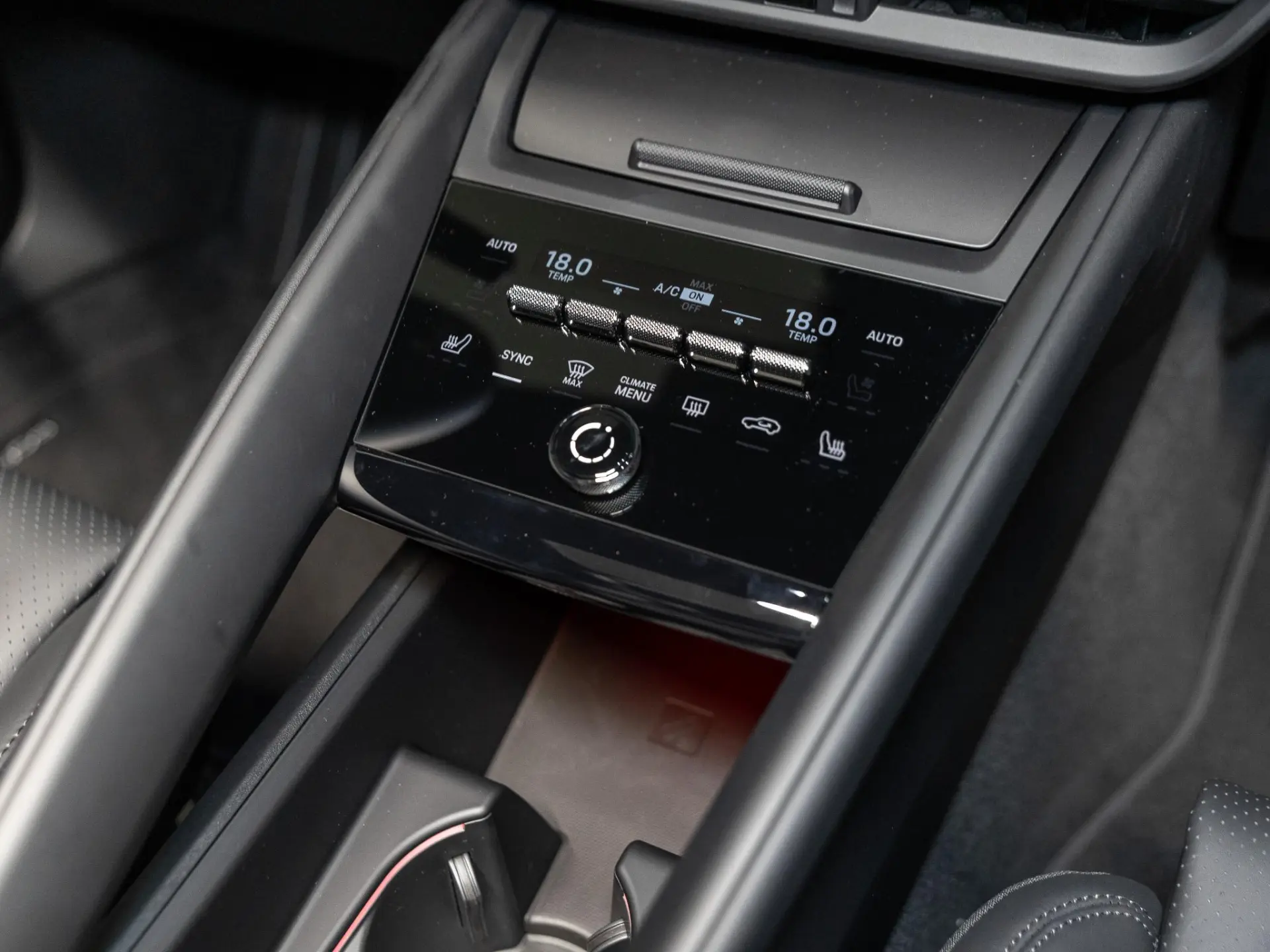 Macan 4 100 kWh