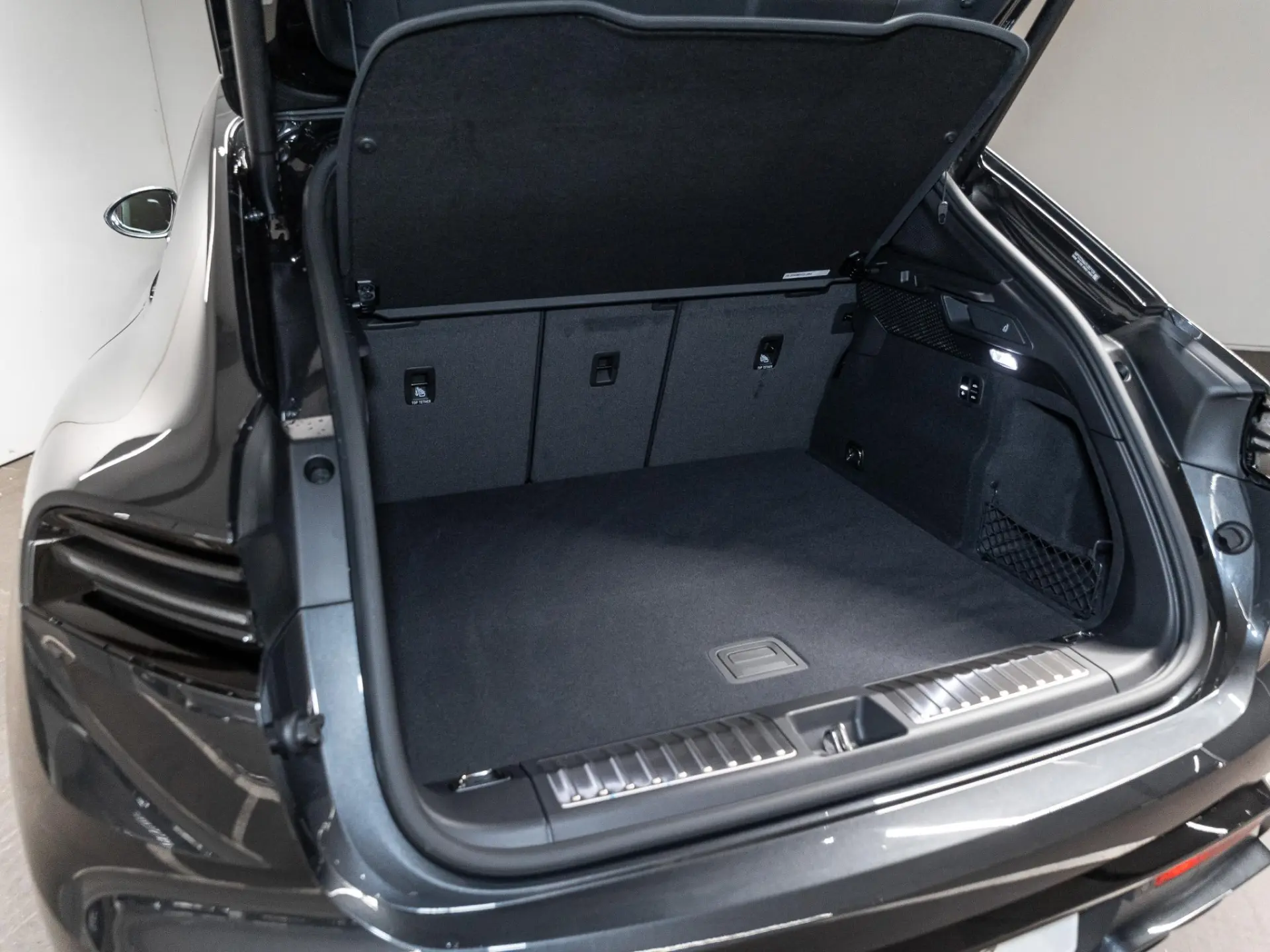Macan 4 100 kWh