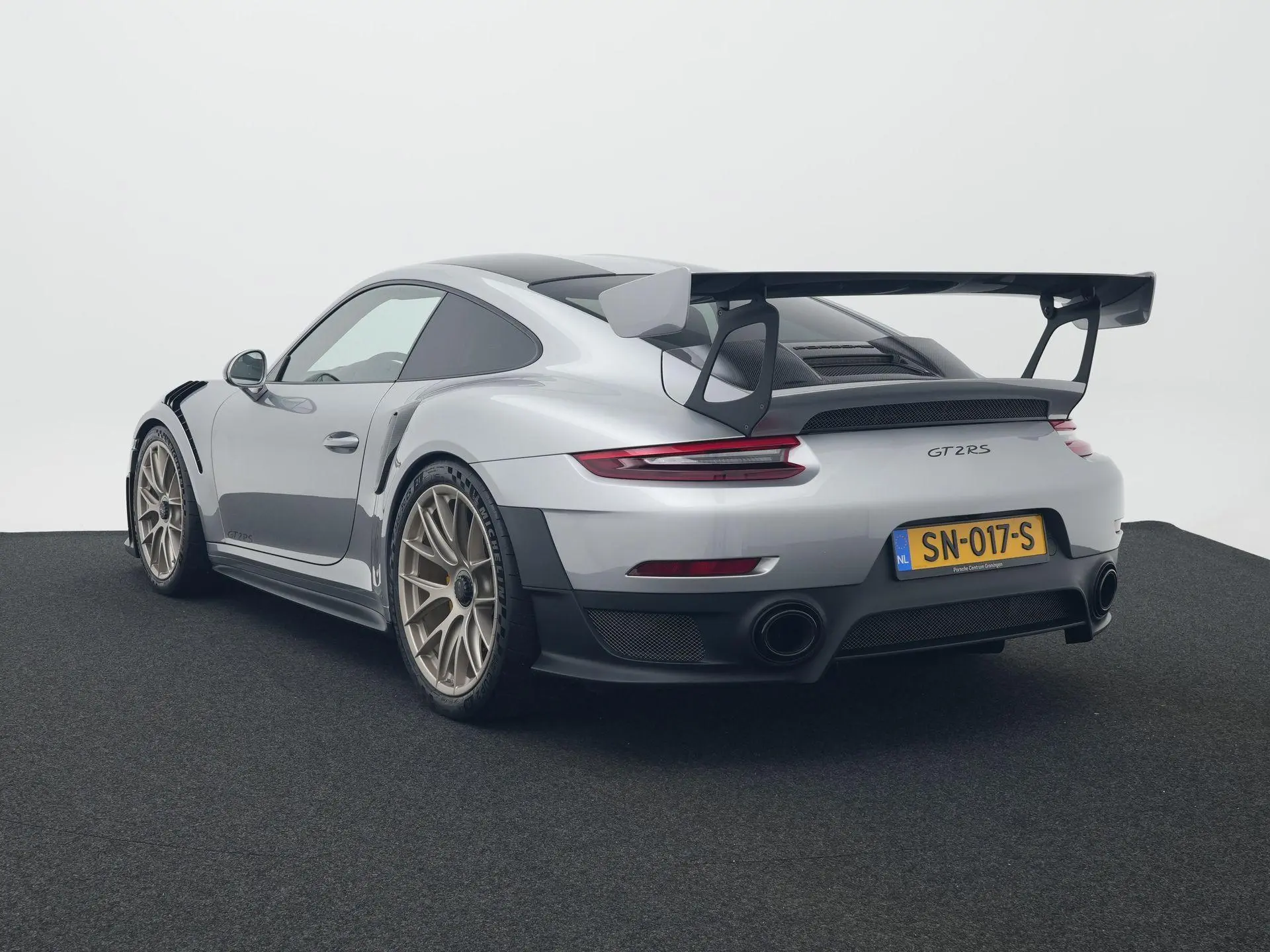 911 GT2 RS