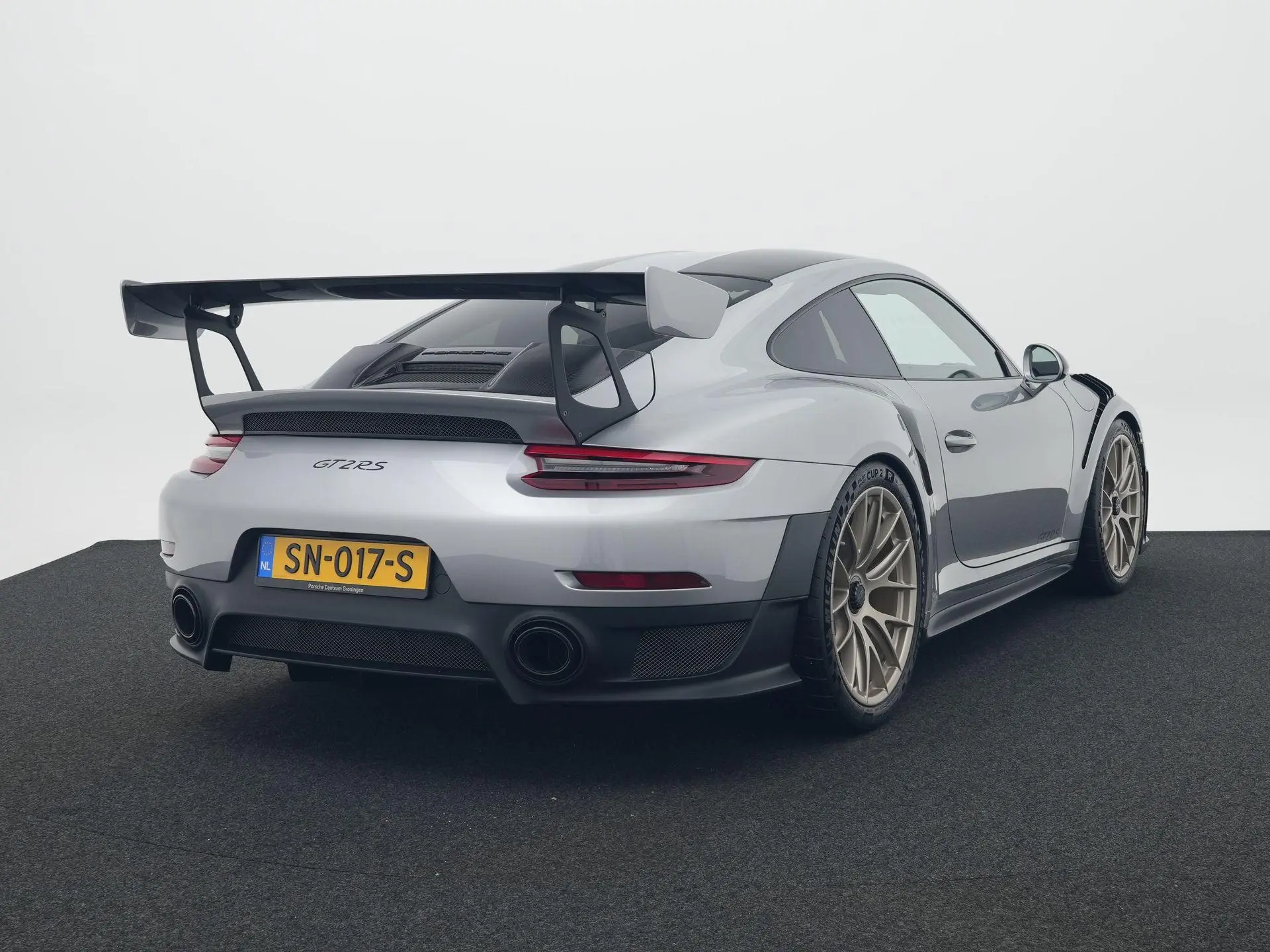 911 GT2 RS