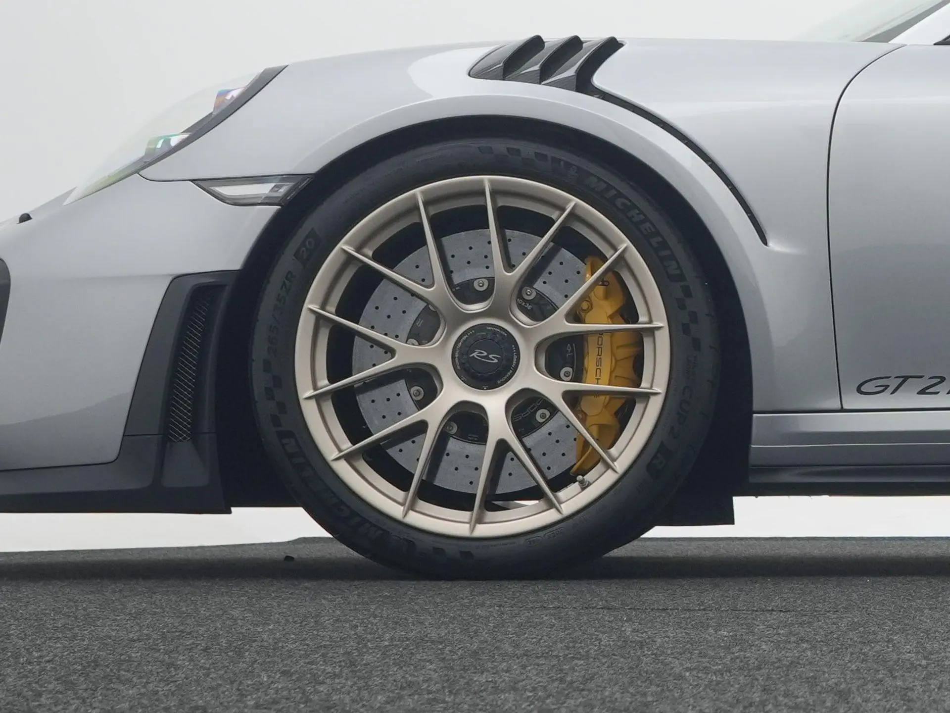 911 GT2 RS