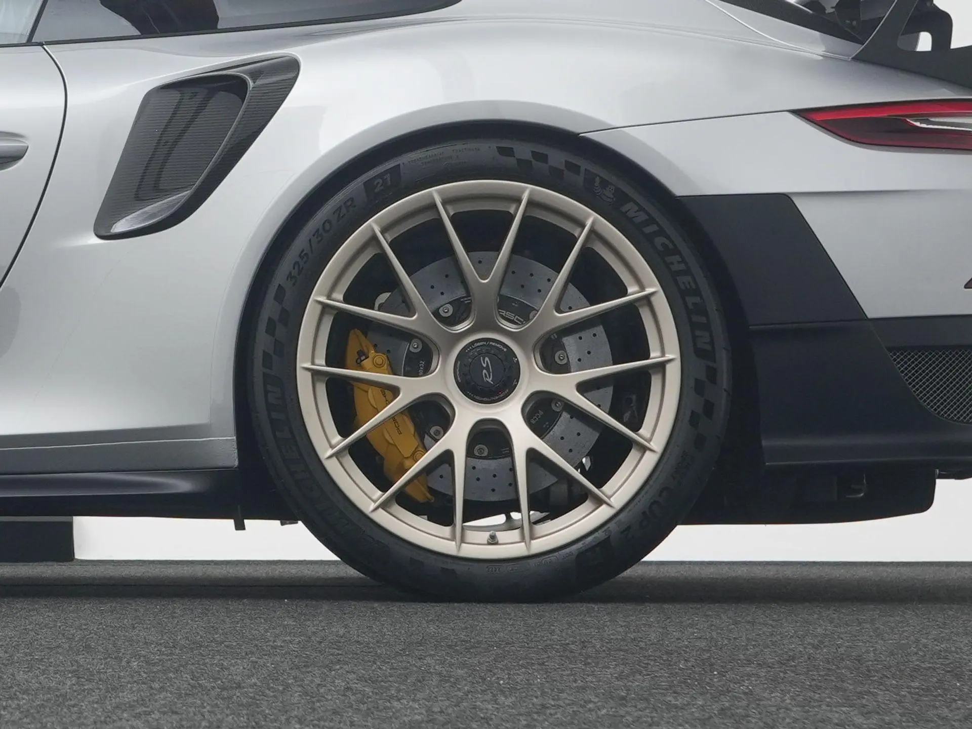 911 GT2 RS