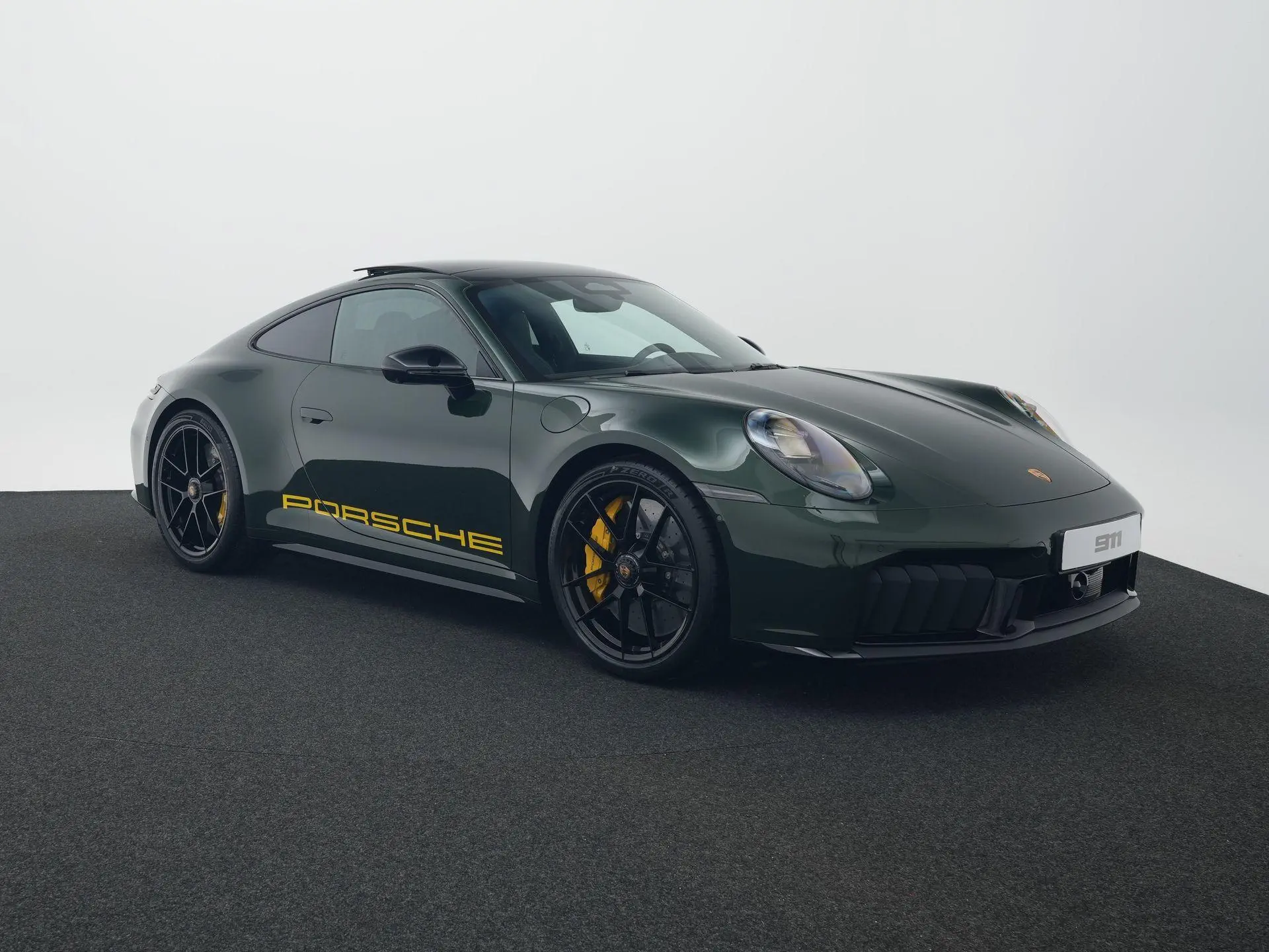 911 Carrera 4 GTS