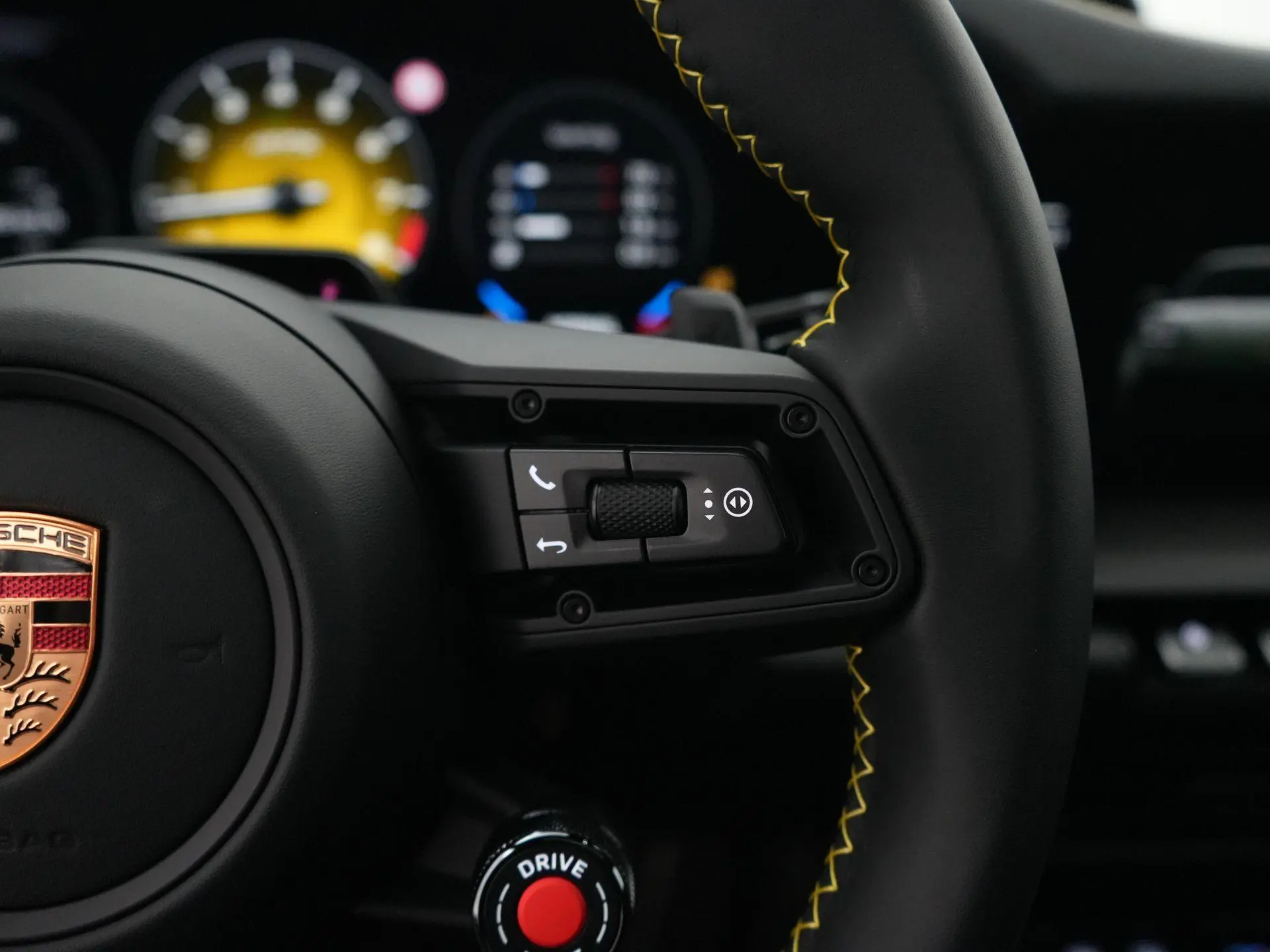 911 Carrera 4 GTS