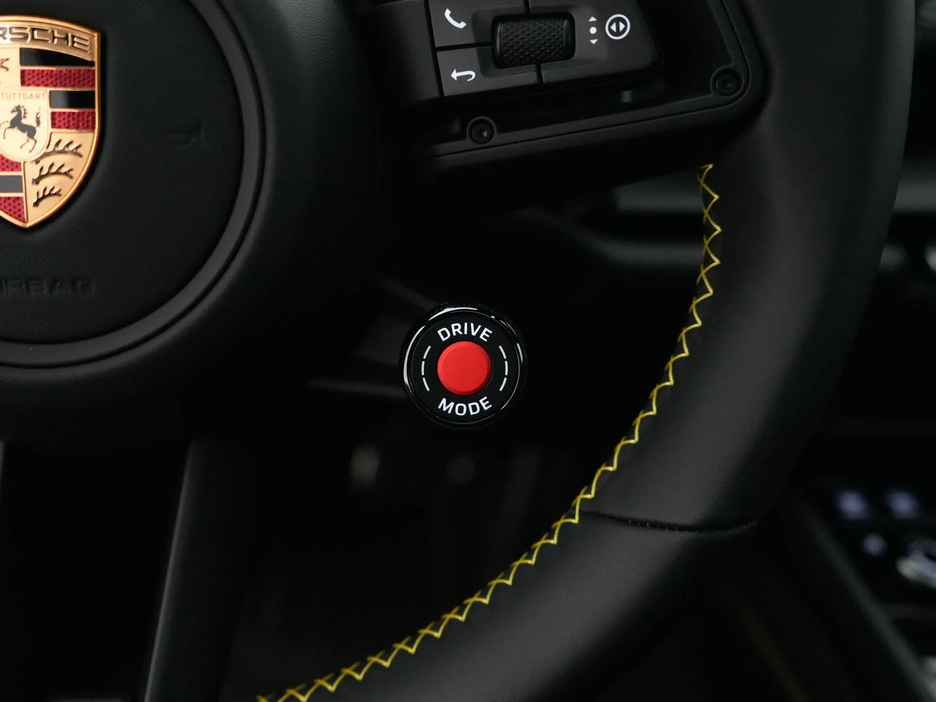 911 Carrera 4 GTS
