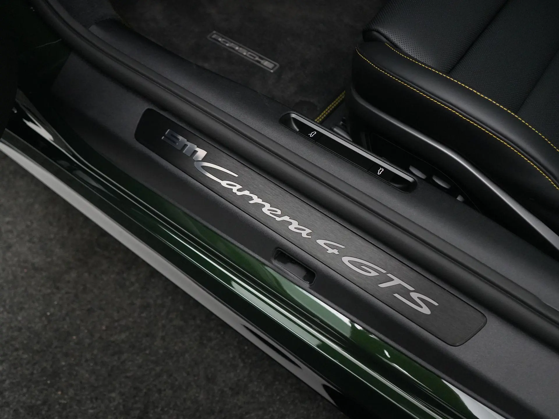 911 Carrera 4 GTS