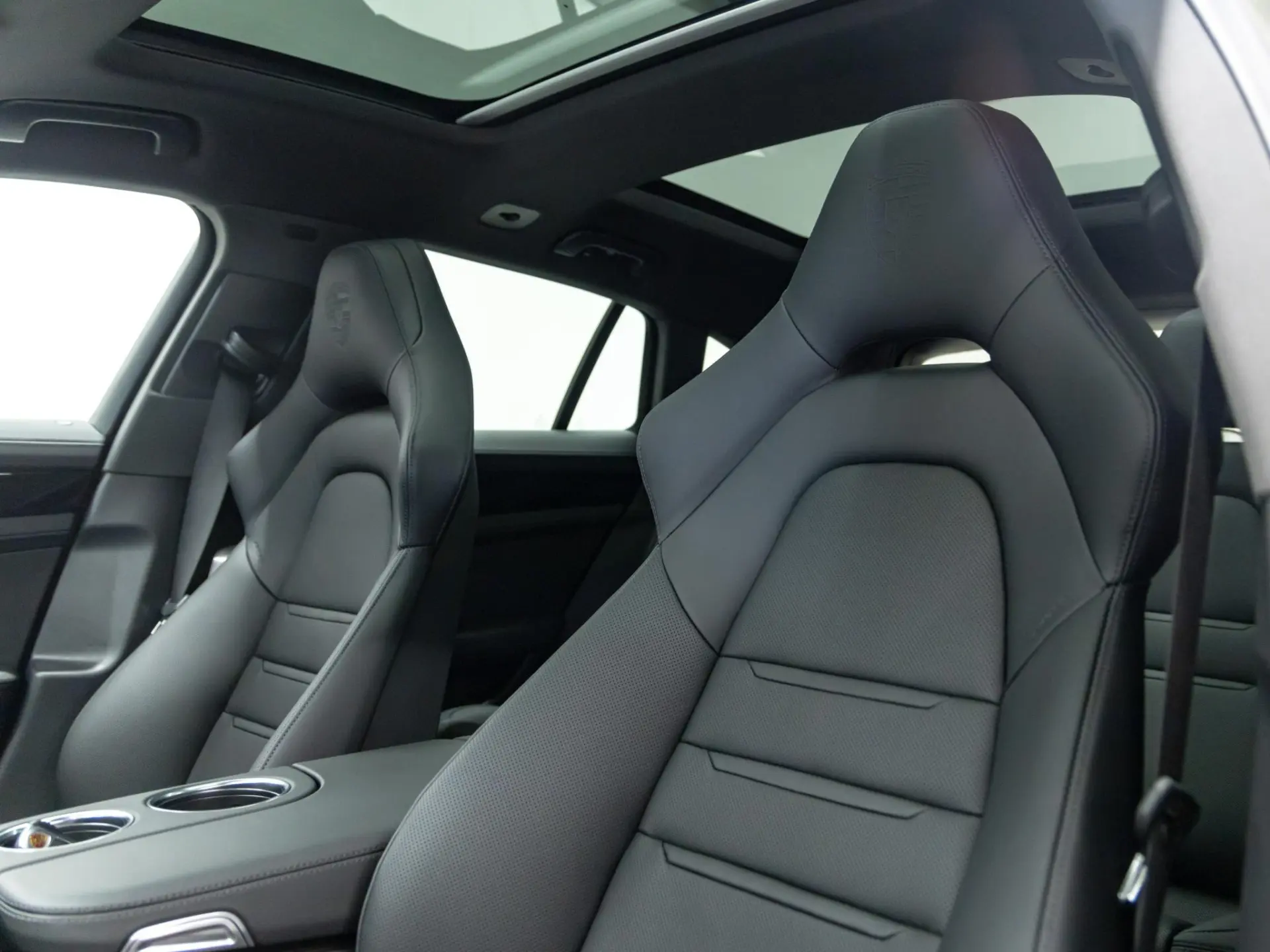 Panamera 4 E-Hybrid Sport Turismo Platinum Edition