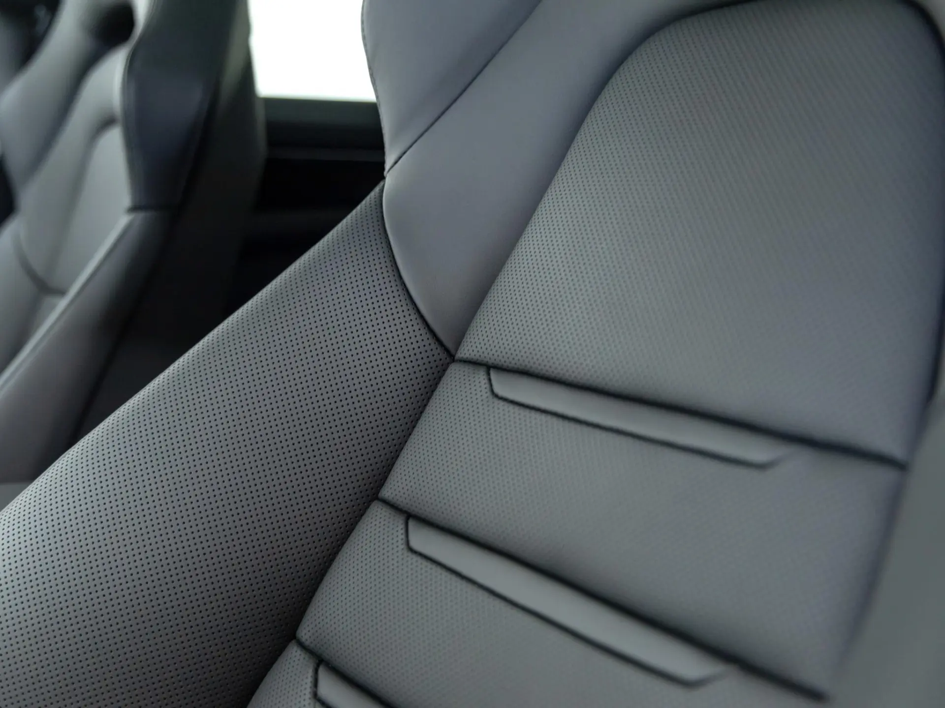 Panamera 4 E-Hybrid Sport Turismo Platinum Edition